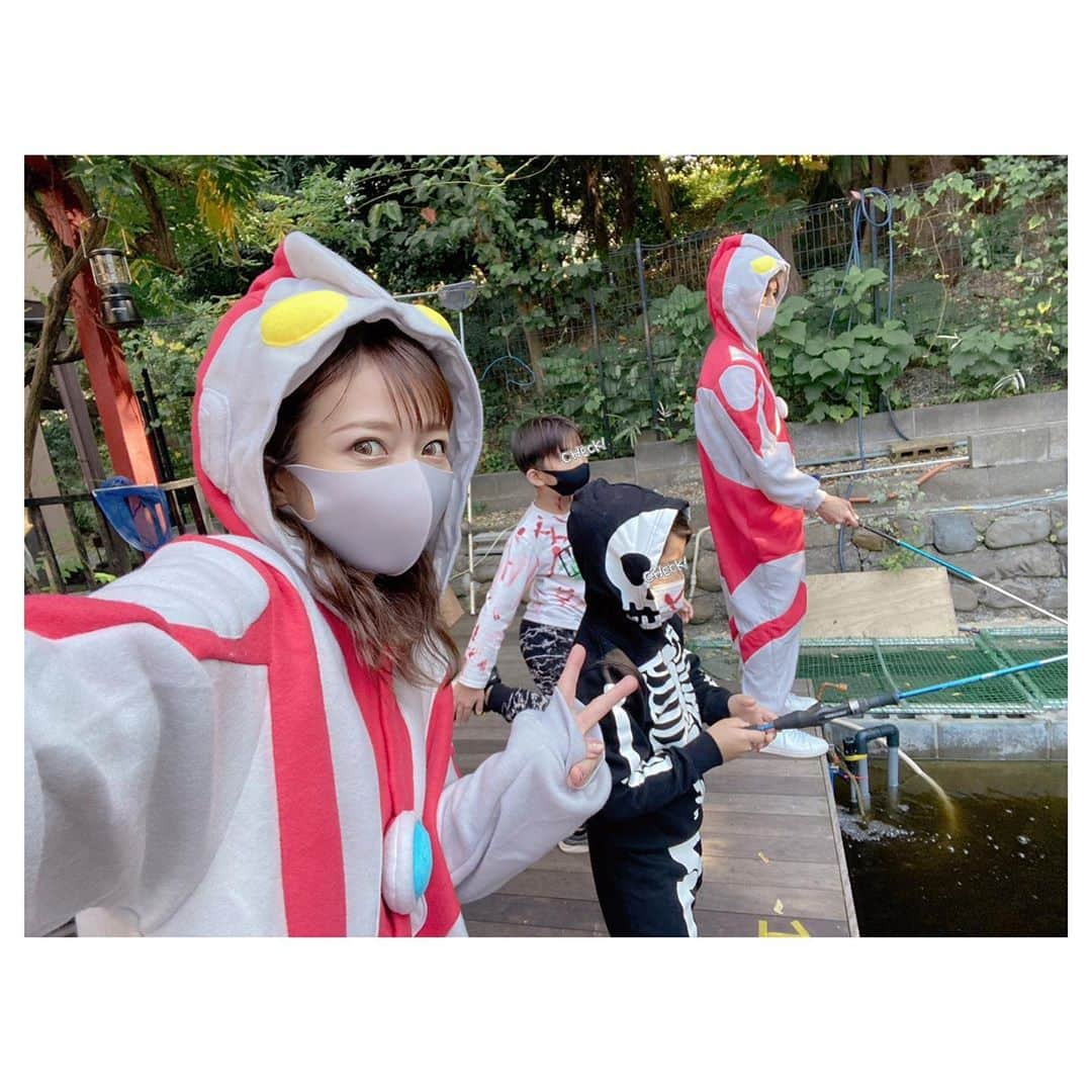 辻希美さんのインスタグラム写真 - (辻希美Instagram)「仮装して釣りは🎣違和感🎣しかないね😂💕  釣った魚は🐟美味しく頂きました🙏💕」11月1日 0時24分 - tsujinozomi_official