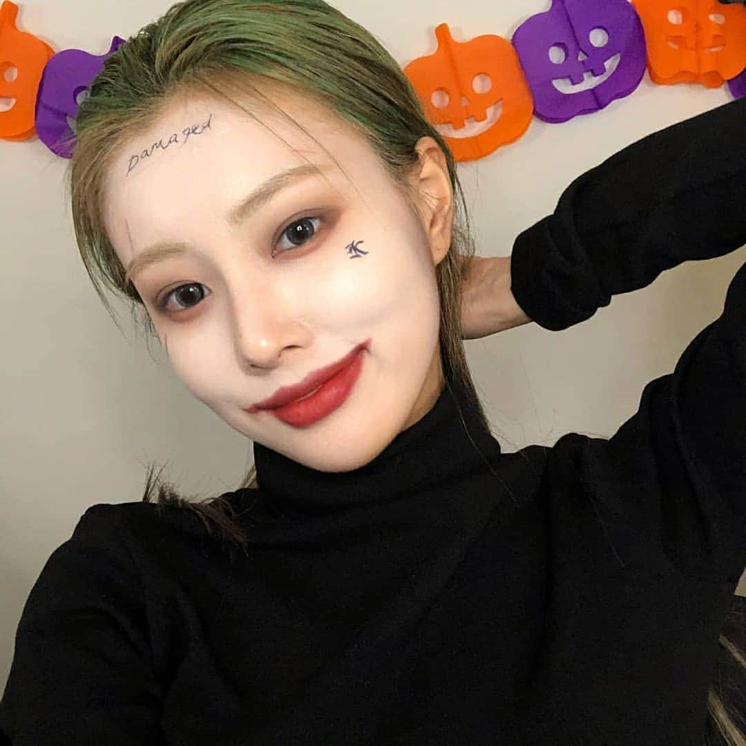 カン・ヘウォンさんのインスタグラム写真 - (カン・ヘウォンInstagram)「The prettiest Joker ❤🎃 __ [#IZONE #HYEWONIZONE#PRODUCE48#PD48#프로듀스48#MNET#KANGHYEWON#HYEWON#강혜원#Kpopdol#likeforfollow#followforlike#like4like#l4l]」11月1日 0時28分 - hyewon__izone