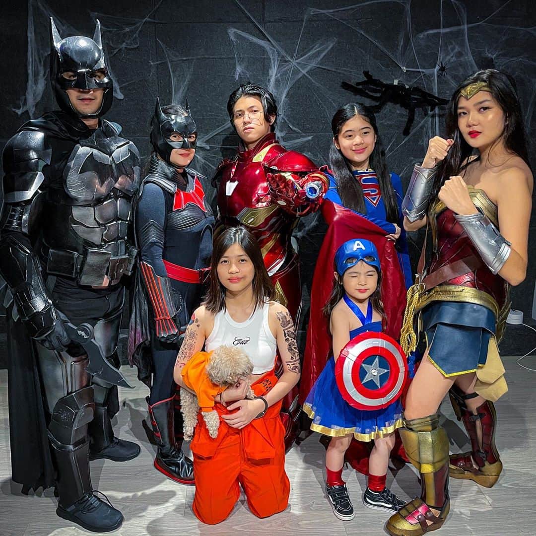 のインスタグラム：「with the fam!! #halloween2020 🎃」