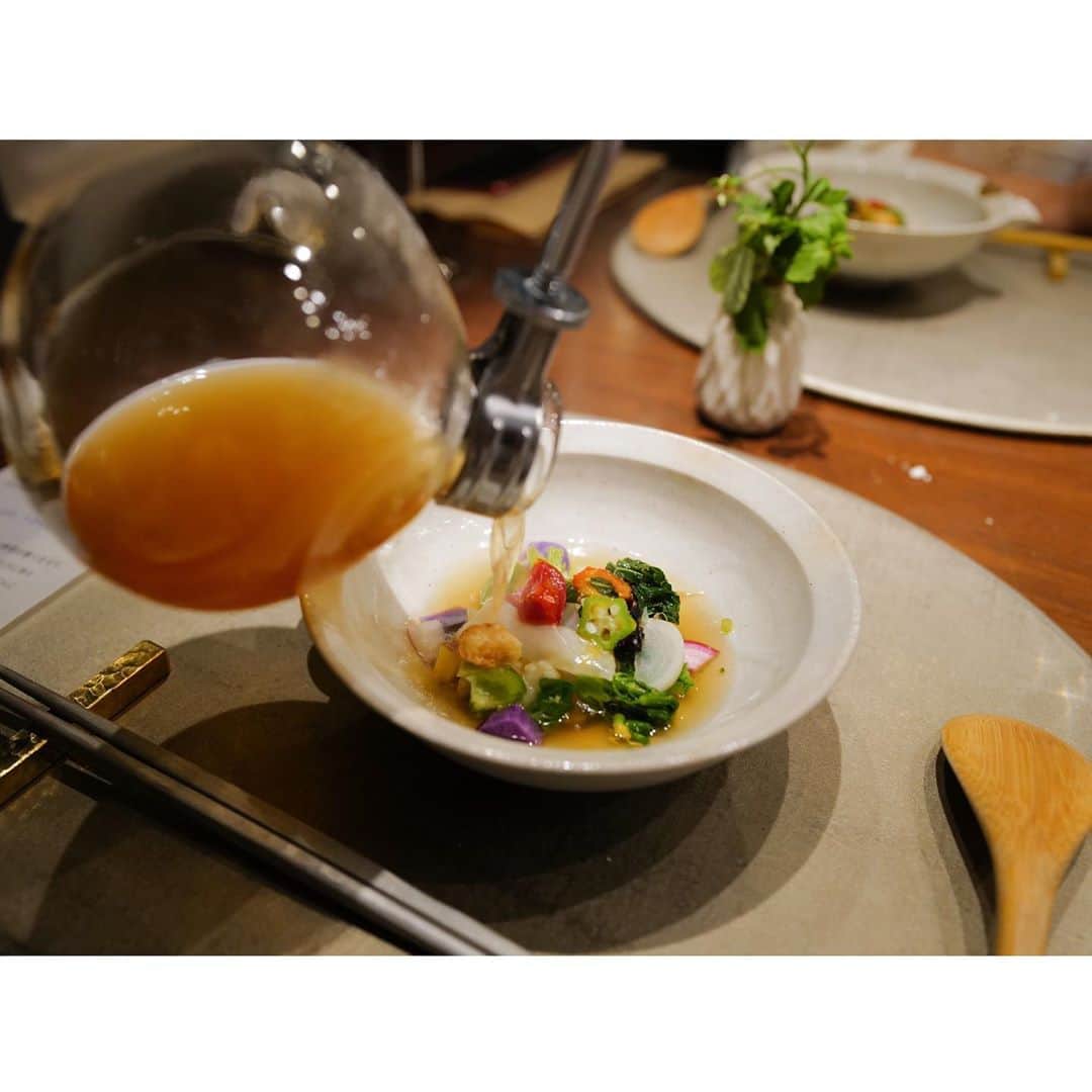 石井美保さんのインスタグラム写真 - (石井美保Instagram)「楽しみにしていたerba da nakahigashiで、お着物ディナー。 今年初松茸。美味しいお食事に楽しくて刺激あるお喋り。リフレッシュになりました。」11月1日 1時15分 - miho_ishii
