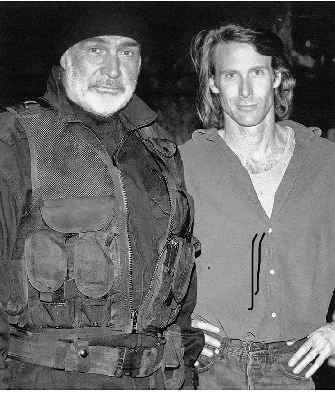 のインスタグラム：「He taught me so much.  Sean the legend.  To me, and so many others.  My very first line of direction I was actually afraid to ask...“Sean can you please say that less charming”. He said, “sure boy”. That’s what he called me the whole movie, ‘boy’. I was just a kid, directing him in ‘The Rock’. Sean,  you taught me more then you will ever know.  To this day, you gruffly taking me under your wing Is still in everything I do.  Rest In Peace my friend. @seanconnery_official @seanconnerydaily」