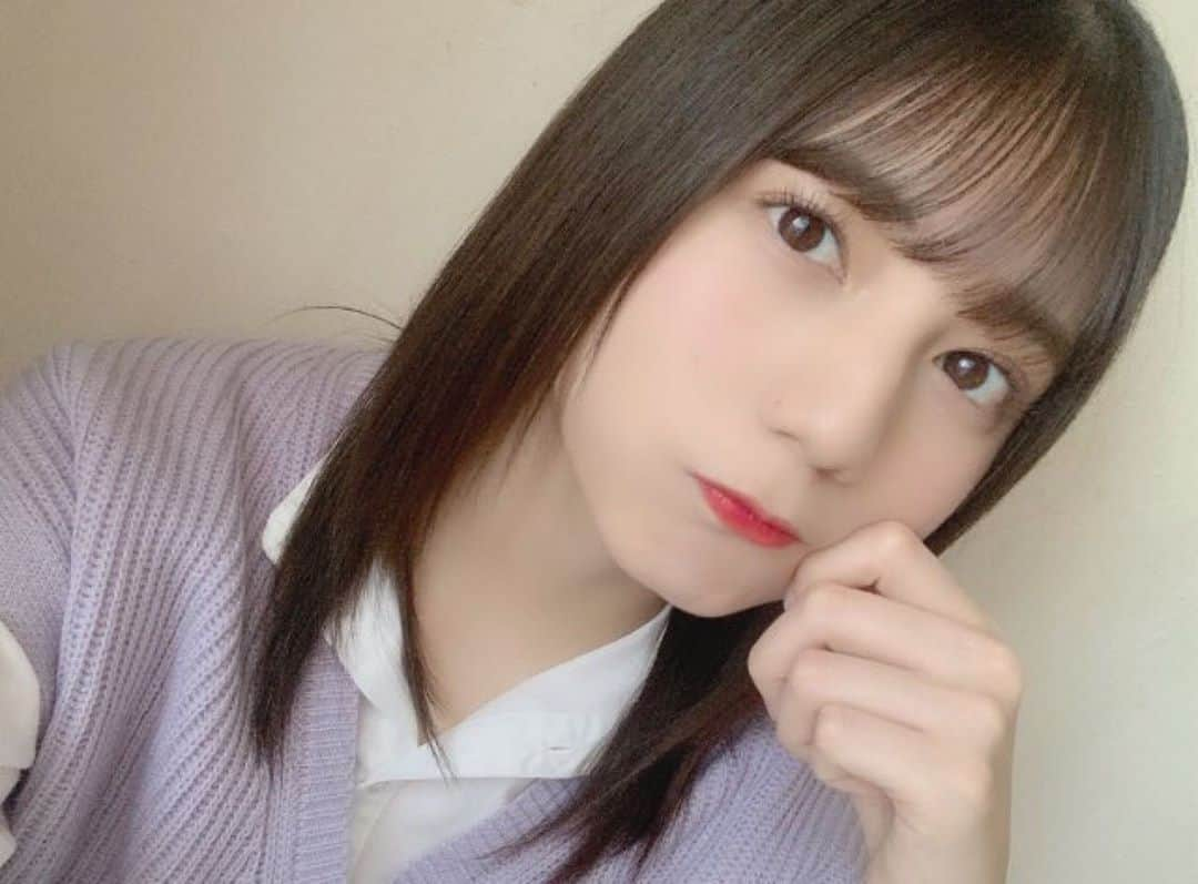 小坂菜緒ファンページのインスタグラム：「☀️ ぷにぷに～♪♪  #日向坂46 #小坂菜緒 #こさかな #hinatazaka46 #follow #Instagood #japan」