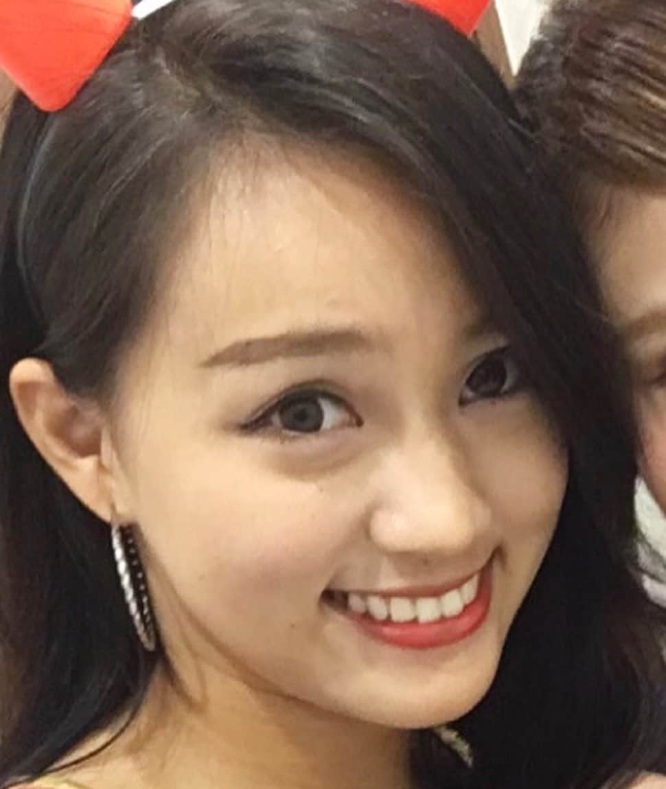 高橋まりさんのインスタグラム写真 - (高橋まりInstagram)「ハッピーハロウィン🎃 大学1年生、18歳の時にスーパーガールをやったよ笑 若いし丸いなぁ〜笑  人生で最初で最後のハロウィンコスプレだった🎃  みなさん良いハロウィンを！  #happyhalloween #supergirl #スーパーガール　#コスプレ」10月31日 17時18分 - maributa1112