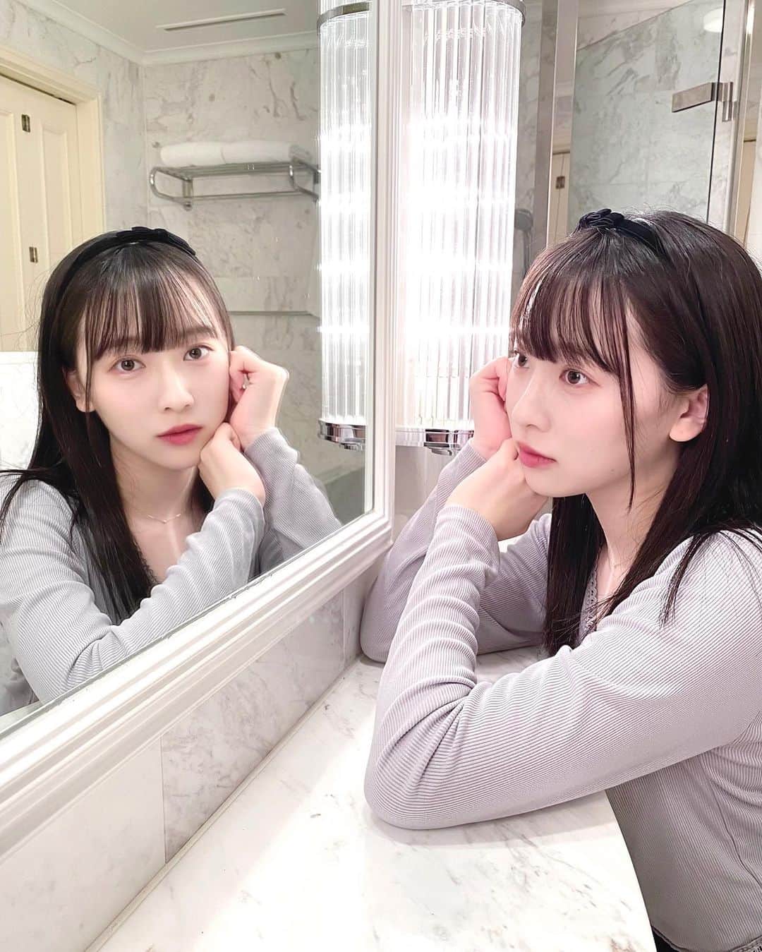 のインスタグラム：「．  #aclinic で #山田哲雄 @a_clinic_ginza 先生にして頂いたAスレッド、1週間以上経ちましたが時間が経つ程満足度が増しています〜  腫れなども一度も無く、むしろ寝起きの浮腫等も悩まなくなって本当に本当に嬉しいです フェイスラインやお肌で悩んでる方は是非気軽に相談してみてください◎  #aスレッド #aclinic #aclinic銀座 #aclinic横浜 #aクリニック #美容 #小顔 #美肌 #リフトアップ #美容外科 #美容皮膚科 #美容クリニック #山田哲雄」