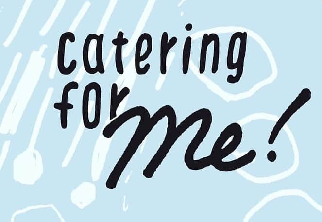 夏井景子さんのインスタグラム写真 - (夏井景子Instagram)「『catering for me！』さんのおせちの企画に参加させていただきます〜！ 私は干支クッキーを作ります。  【Catering for me! は、家庭で気軽にケータリングを楽しんでもらうためのオンラインショップ。ケータリングの経験豊富な料理人が作った料理を、冷凍でお届けいたします。】  おせちは３枚目の写真のように冷凍でお届けになります✨  #Repost @catering_for_me with @make_repost ・・・ 「catering for me! のおせち」予約受付を開始いたしました。  C4Mレギュラーメンバーにゲスト料理家も加わり、とっても豪華なラインナップ！！伊達巻やかまぼこ、いくら漬けまで、全てが手作りです。おせちと一緒に楽しんでいただきたいお屠蘇シロップ、おぜんざい、お餅、干支焼き菓子も入り、新年の準備が楽しみになる詰め合わせです。  ＜catering for me!  のおせち＞ 全26品　特別付録あり 2〜3人前 25,000円（送料込） 4〜5人前 39,000円（送料込）  ＜ご予約受付＞ 2020年10月18日（日）〜12月6日（日）  ＜早期予約特典＞ 11/14（土）までにご予約の方 ①新年を祝うmitosaya薬草園蒸溜所「大福野草茶」  ＜さらに！超早期予約特典＞ 10/31（土）までにご予約の方へのダブルプレゼント ①新年を祝うmitosaya薬草園蒸溜所「大福野草茶」 ②catering for me! で使えるクーポン1,500円分！！  ---------------------------------------------------------------------- ＜お品書き全26品＞ 甘麹伊達巻 / ヤスダ屋 ナッツ田作り / アベクミコ 海老のハーブ煮 / アベクミコ 栗きんとん / ユキフードデザインスタジオ 多幸お煮しめ / MOMOE スパイス黒豆 / catering team Perch. 数の子の白出汁漬け / ヤスダ屋 鰊の昆布巻き / 中山晴奈 五香焼豚 / 中山晴奈 彩りなます/  MOMOE ごぼうの堂上蜂屋柿煮 /  minokamo 鮭の洋風焼き漬け /  yoyo. 金柑煮 / ユキフードデザインスタジオ 香り酢蓮根 / モコメシ 中華風如意巻き / モコメシ 手作り紅白かまぼこ / 山フーズ 猪コンビーフの松風ふう /  yoyo. いくら漬け / MOMOE 白バイ貝の花山椒煮 / ヤスダ屋 和風ローストビーフ / catering team Perch. 新年快樂蘿蔔糕（大根餅） / 中山晴奈 白餡と南瓜餡の浮島 / 山フーズ ハーブとスパイスのお屠蘇風シロップ / 山フーズ 和三盆干支焼菓子 / 夏井景子 おぜんざい / 御菓子丸 玄米丸餅 / 庄内協同ファーム  ＜付録＞ ①千葉県鴨川市「苗目」から届いた里山のあしらいの葉（南天、ヒバ他） ②ケータラーによるおせちの盛り付け動画3本 ③おせちの由来や残ったおせちのアレンジに詳しくなるおせちミニ新聞 ④盛り付けの仕上げに使える串、あわじ結びの水引 ⑤書家幸舟によるお品書き  ----------------------------------------------------------------------」10月31日 17時36分 - natsuikeiko