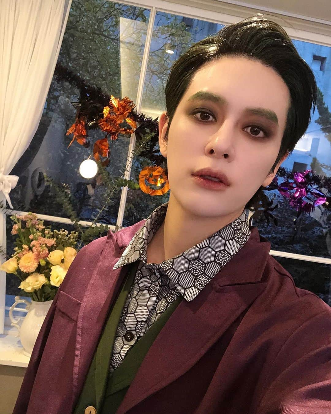 ドンヒョンさんのインスタグラム写真 - (ドンヒョンInstagram)「Happy Halloween👾」10月31日 17時48分 - boy_e.black