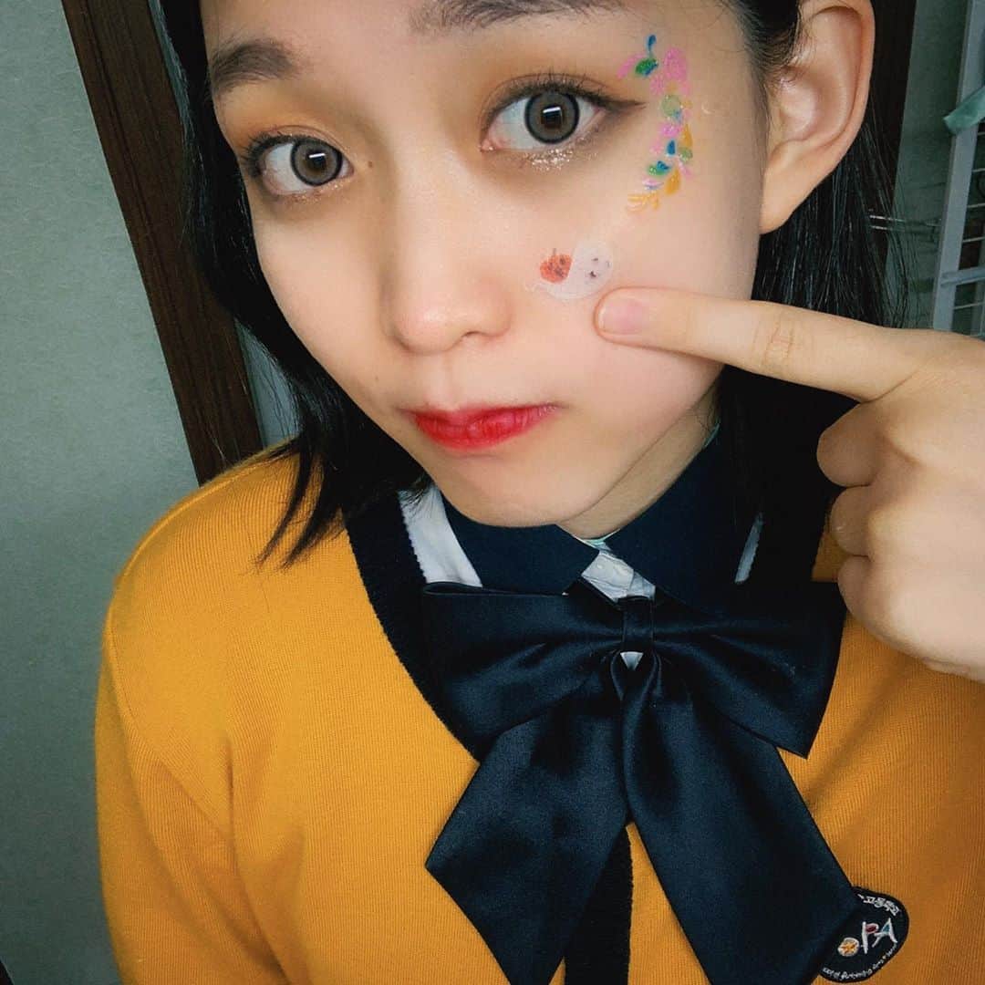 小林穂乃香のインスタグラム：「はっぴーはろうぃん🎃🎃🎃﻿ ﻿ ﻿ ﻿ ﻿ ﻿ ﻿ #portrait  #tattoo #sopa」