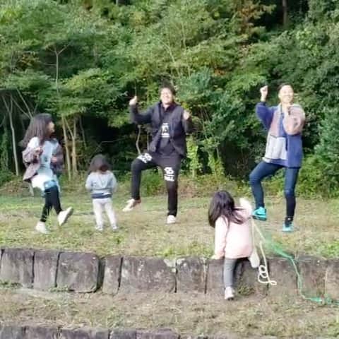 大儀見優季のインスタグラム：「#ちゅわぱね  #girls2  #初見ダンス #永里動物園 #姪っ子ダンス部」