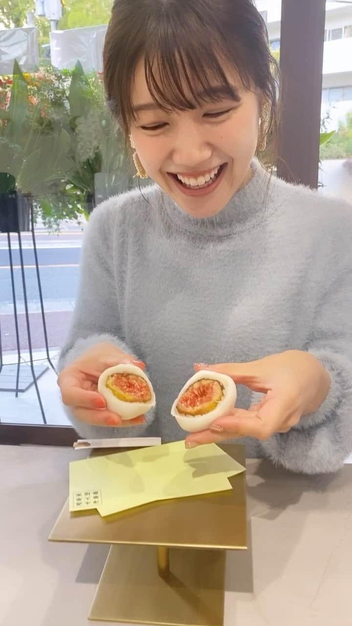 のインスタグラム：「🍓🥝🍑🍐🍎 . 浄水通りに明日11月1日オープンする 果実大福華菱さん♡♡ . 宝石のようなフルーツ大福！ . 見た目もお味もきゅんっ！ トキメキだよ🥺♡♡ . . @hanabishi_daifuku  . . #福岡#フルーツ大福#縁結び#ニューオープン#福岡スイーツ」
