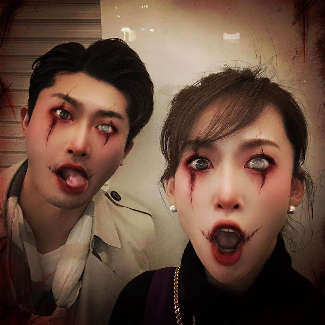 龍真咲さんのインスタグラム写真 - (龍真咲Instagram)「今日、RADIOあります🎃 何故か分かりませんが、絶対あります❤️🖤❤️🖤 #龍真咲のMOONLIGHTPARTY #ニッポン放送 今夜21:10〜❤︎  弟とおでかけ日和👻 はぴはろ👻」10月31日 18時35分 - masaki_ryu