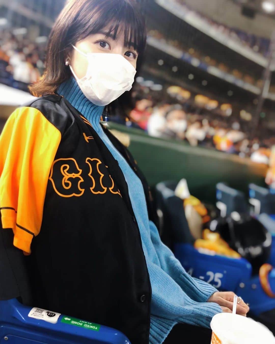 森山るりのインスタグラム：「. 1日遅れですが、 読売巨人軍優勝おめでとうございます🌸 . 今年はお家で観戦したり、 ドームに行って観戦出来ました☺️ こんなご時世だからこそ、 スポーツの力をすごく感じていて、 いつも沢山の感動をもらっています。 この後も日本シリーズ期待しています✨ . #読売ジャイアンツ #読売巨人軍  #この前観に行った時の #東京ドーム」