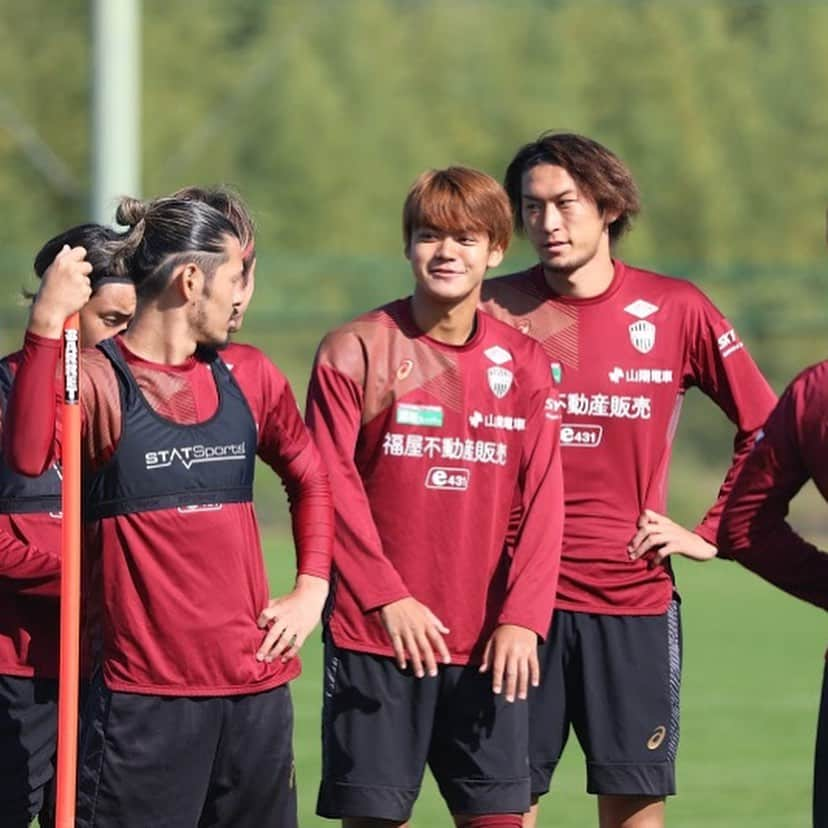 小田裕太郎のインスタグラム：「#training #visselkobe  #ヴィッセル神戸」