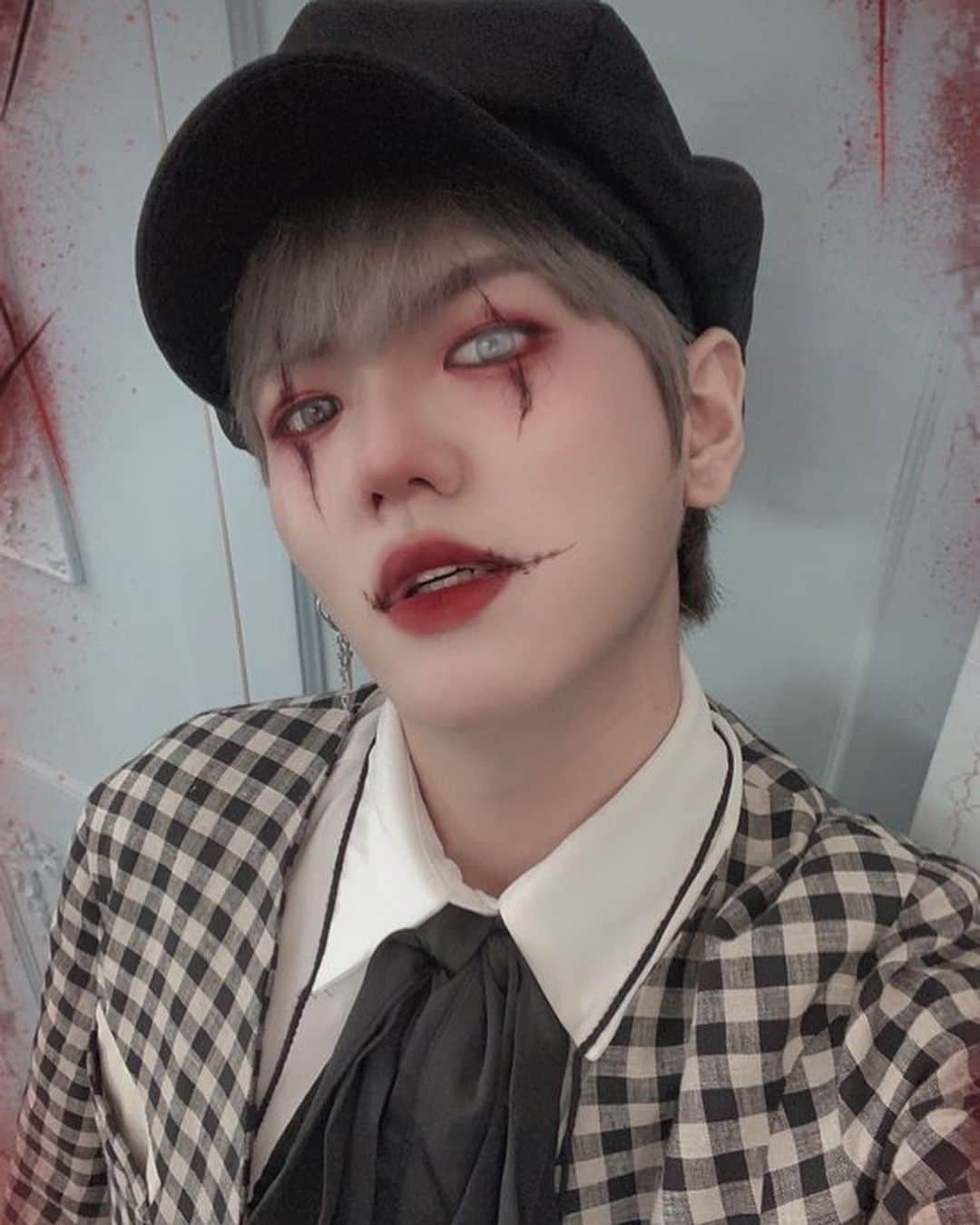 UP10TIONさんのインスタグラム写真 - (UP10TIONInstagram)「해피 할로윈🎃👻 #업텐션 #환희 #아쉬운대로어플🎃」10月31日 19時02分 - u10t_official