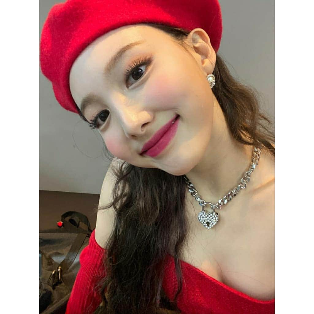 TWICEさんのインスタグラム写真 - (TWICEInstagram)「첫 주 끝🍒 담주에 봐요」10月31日 19時10分 - twicetagram