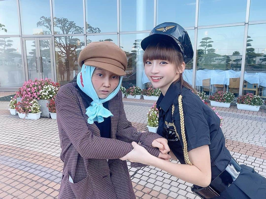 荻野由佳さんのインスタグラム写真 - (荻野由佳Instagram)「ハッピーハロウィン🎃 おじいちゃん、逮捕♥ 野絵、最高です！笑笑笑笑」10月31日 19時20分 - ogiyuka_ippaiwarae216