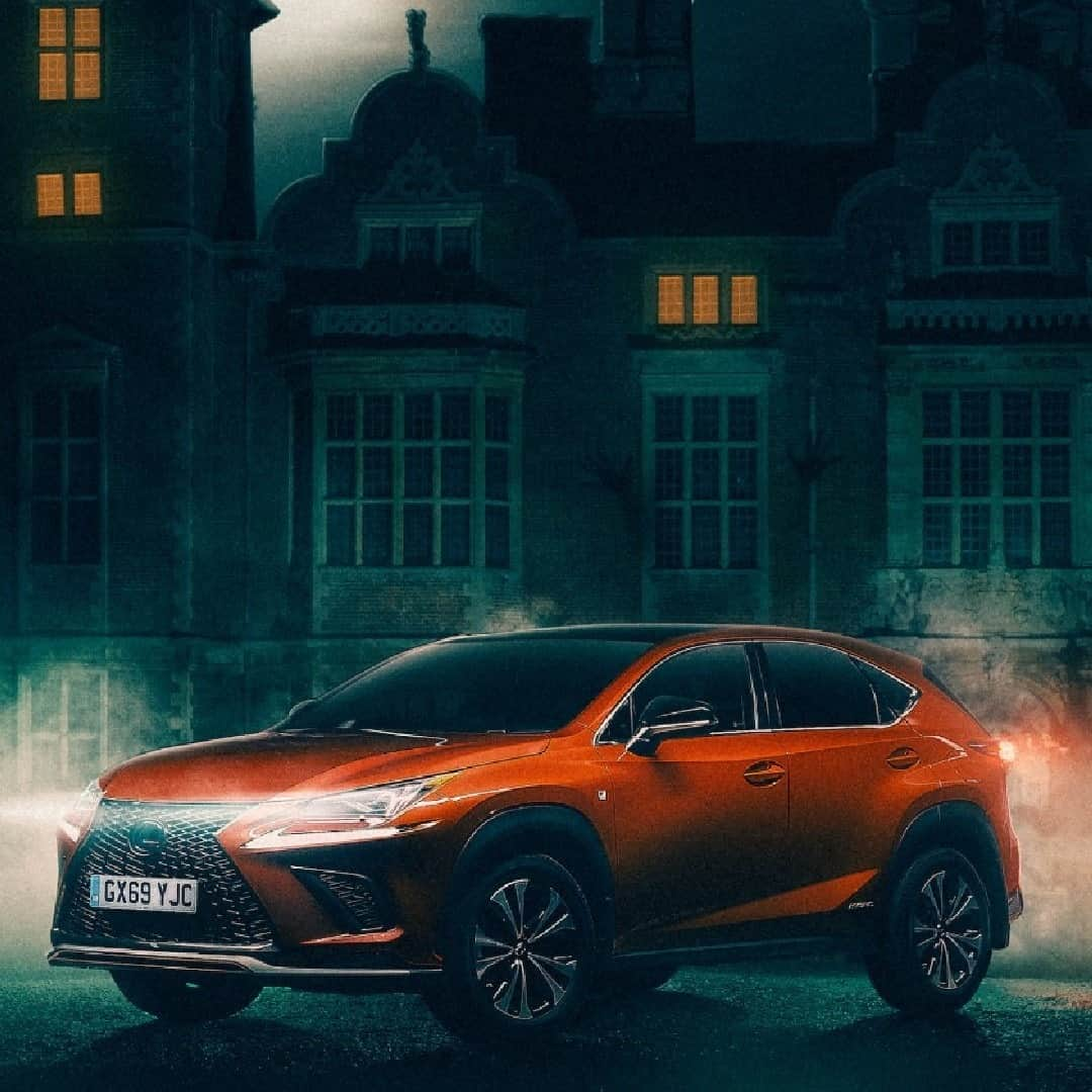 Lexus UKさんのインスタグラム写真 - (Lexus UKInstagram)「No tricks this #Halloween, just treats. #LexusNX.   Photo credit: @OlgunKordal  #Lexus #LexusNX #CarsofInstagram #Halloween #Halloween2020 #frightnight #spooky #luxury #trickortreat」10月31日 19時30分 - lexusuk