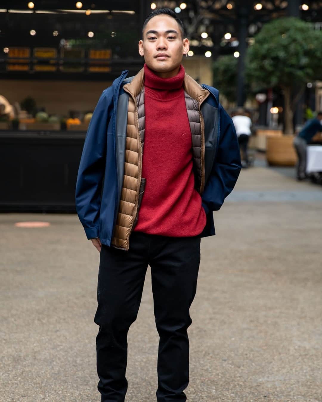 UNIQLO UKのインスタグラム：「Stay warm this halloween with HEATTECH.  #Uniqlo #LifeWear #UniqloLifeWear」