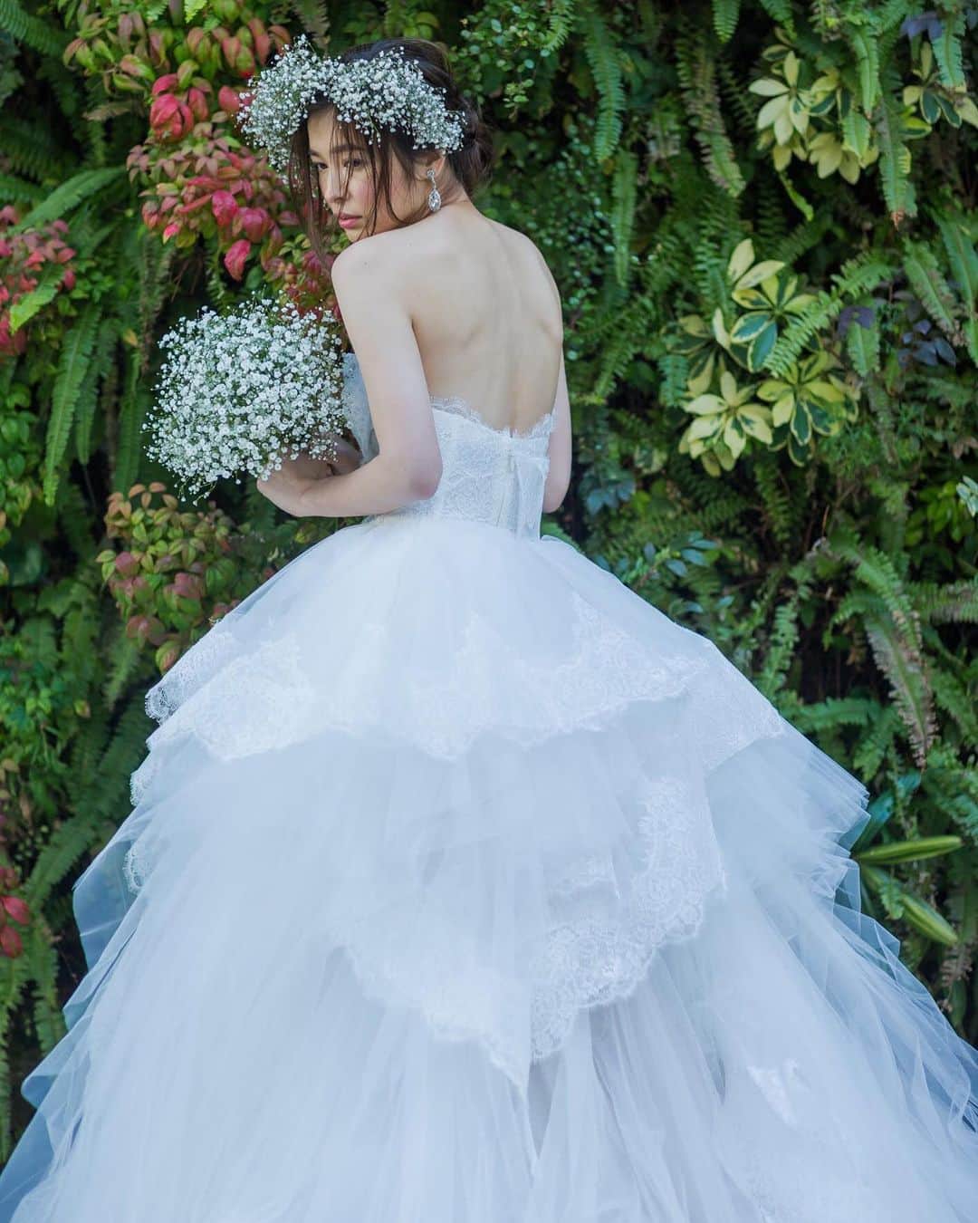JUNOのインスタグラム：「For Brides All Over the World ﻿ 日本全国にお住まいの 全ての花嫁様へ﻿ ﻿ JUNOは札幌から九州まで﻿ 全国9店舗を展開しております﻿ ﻿ 日本全国 どちらにお住まいでも﻿ リモートでのお打ち合わせを組み合わせて﻿ JUNOのドレスや和装をお選びいただけます﻿ ﻿ ﻿ すべての女性に﻿ 人生でいちばん美しい 最愛の一日をお届けすることが﻿ 私たちJUNOの願いです﻿ ﻿ 結婚式やフォトウェディングの﻿ 大切な一日のため 誠心誠意お手伝いいたします﻿ ﻿ HPのお問い合わせフォームやお電話より﻿ お気軽にご相談下さいませ﻿ ﻿  Dress:03-20224 MARCHESA ﻿ #inesdisanto﻿ #MARCHESA﻿ #antonioriva﻿ #naeemkhan﻿ #inmaculada﻿ #kennethpool﻿ #zacposen﻿ #juno﻿ #junowedding﻿ #wedding﻿ #weddingdress﻿ #viktorandrolf ﻿ #lenamedoyeff ﻿ #ジュノ﻿ #ウエディング﻿ #ウェディング﻿ #ウエディングドレス﻿ #ウェディングドレス﻿ #ドレス﻿ #プレ花嫁﻿ #2020冬婚﻿ #2021春婚﻿ #福岡花嫁﻿ #東京花嫁﻿ #九州花嫁﻿ #関東花嫁」