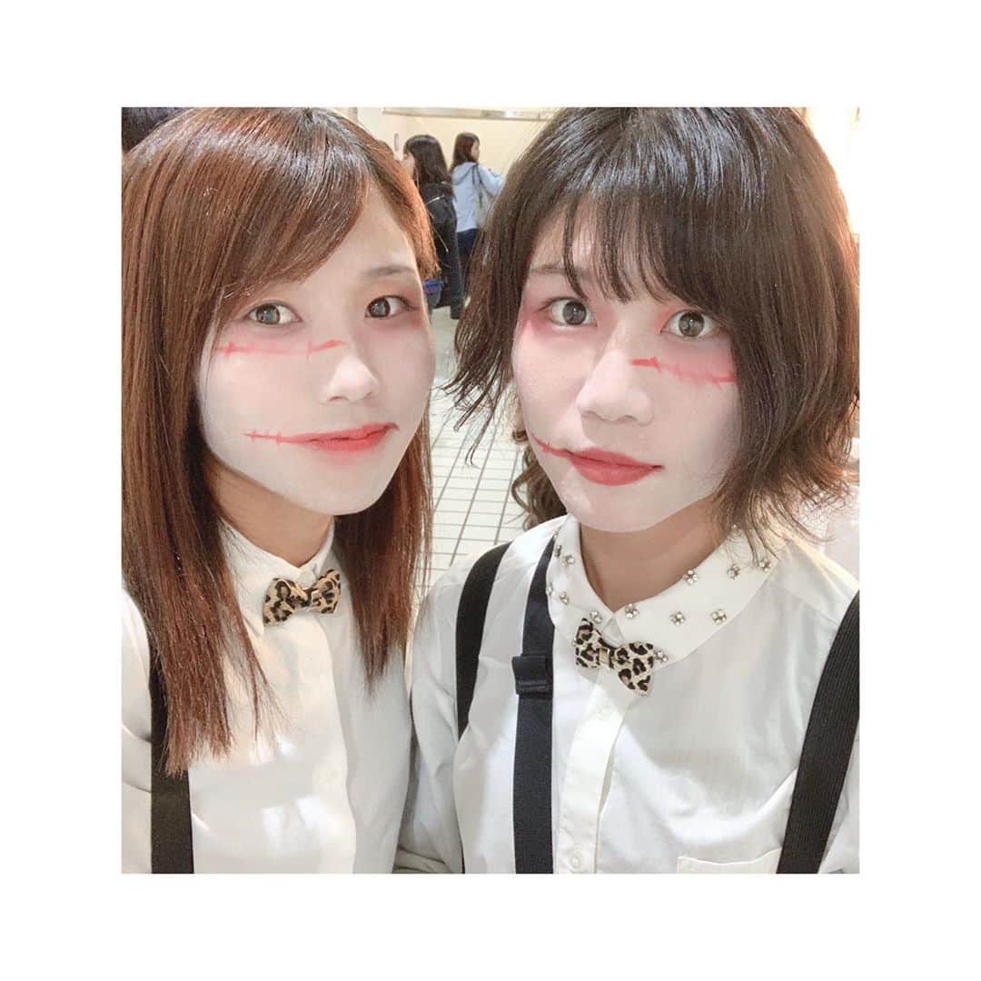八坂芽依のインスタグラム：「いつかのハロウィン🎃 ということで、トリックアトリート👻💕 今年仮装したかった〜。笑 去年は、都弥と顔にメイクしたり〜 服はご想像にお任せします。 来年はできますよーに！！ #ハロウィン🎃  # . 試合告知✅ 13:00 ノエビアスタジアム vs C大阪レディース たくさんの応援よろしくお願いします🥺🤲」
