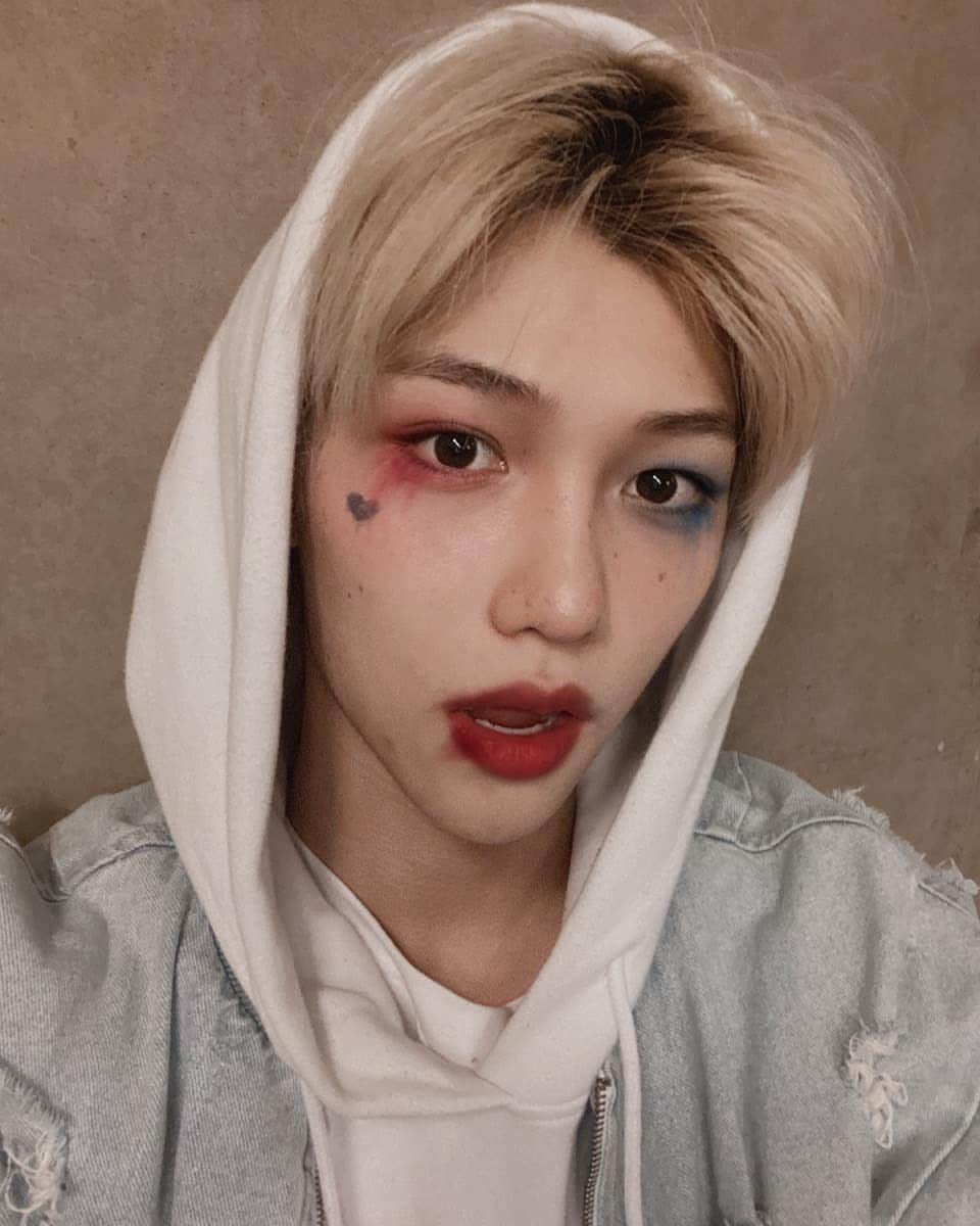 Stray Kidsさんのインスタグラム写真 - (Stray KidsInstagram)「스테이~~ 오늘도 해피 할로윈 ~~^^ 🥰 Happy halloween ~  #straykids #stay #felix #sunshine」10月31日 19時49分 - realstraykids