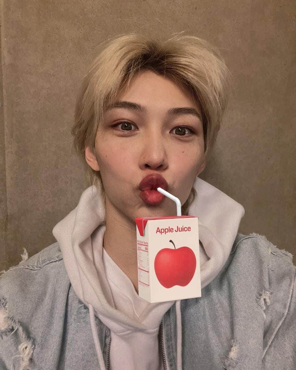 Stray Kidsさんのインスタグラム写真 - (Stray KidsInstagram)「스테이~~ 오늘도 해피 할로윈 ~~^^ 🥰 Happy halloween ~  #straykids #stay #felix #sunshine」10月31日 19時49分 - realstraykids