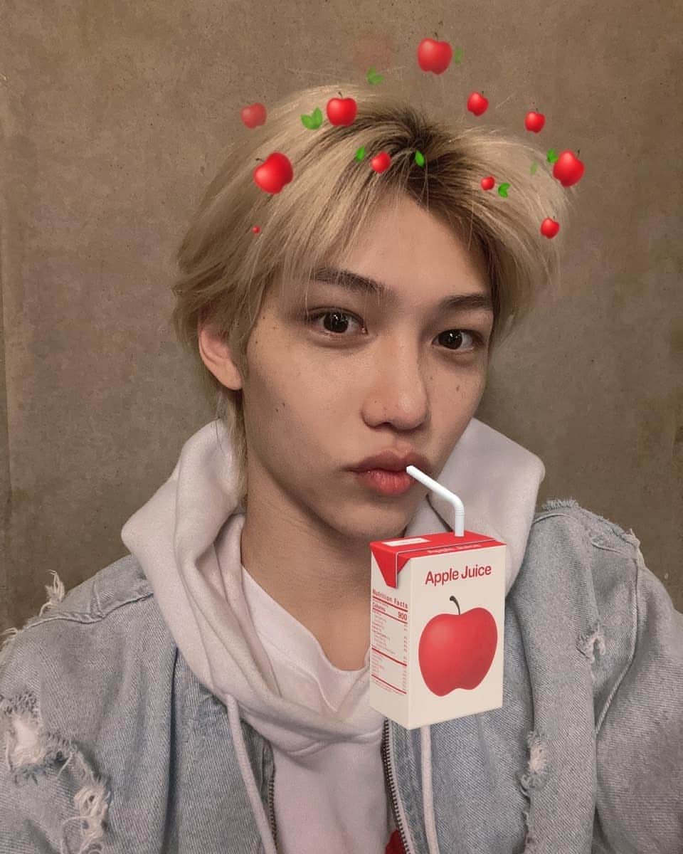 Stray Kidsさんのインスタグラム写真 - (Stray KidsInstagram)「스테이~~ 오늘도 해피 할로윈 ~~^^ 🥰 Happy halloween ~  #straykids #stay #felix #sunshine」10月31日 19時49分 - realstraykids