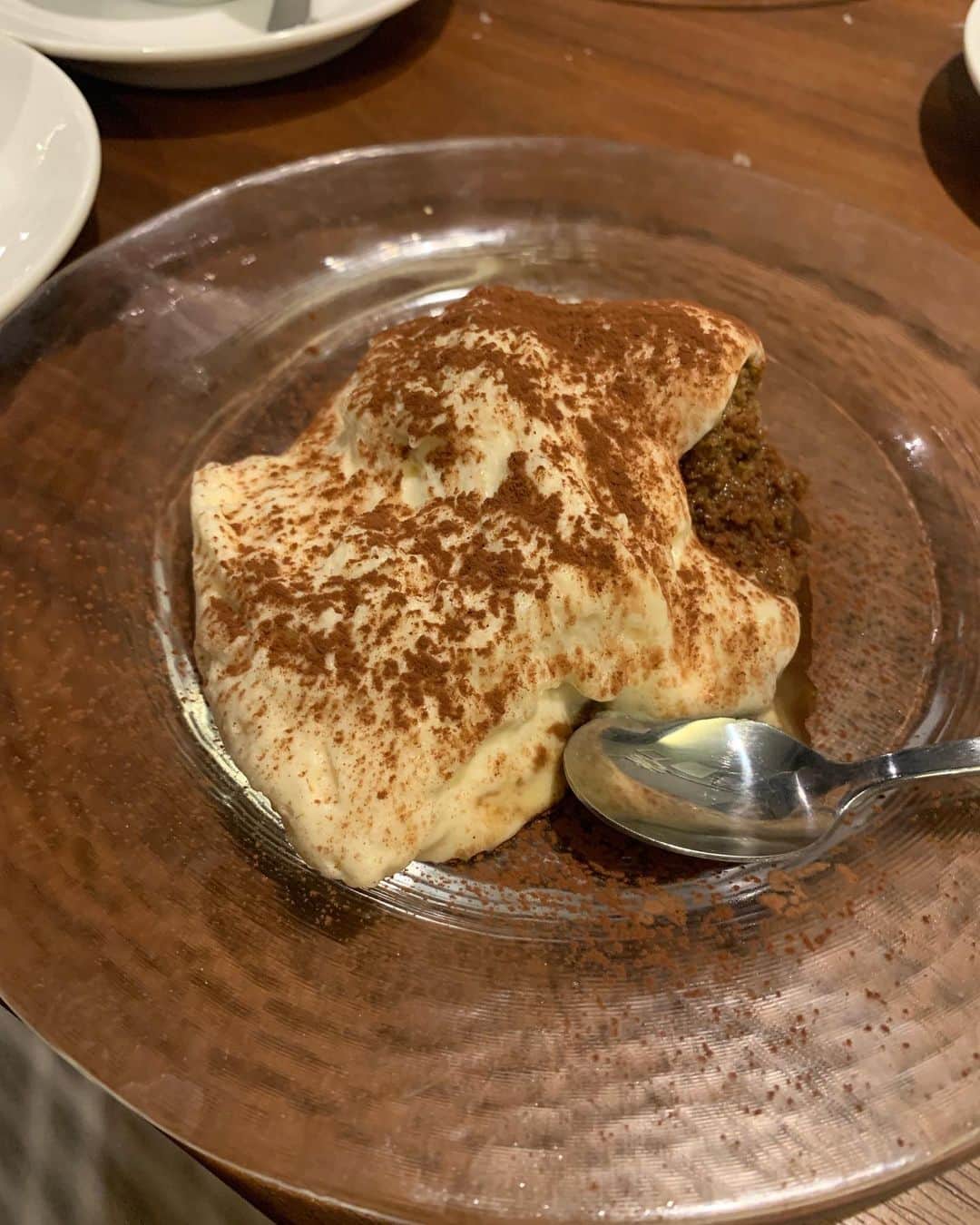 杉山佳那恵さんのインスタグラム写真 - (杉山佳那恵Instagram)「昨日は @saki_411  @riri.ribon とごはーーーん😋💕🥂  @dinigbar.erdeで シェフのスペシャルコースを いただきましたー💗 めちゃくちゃ美味しいし イタリアン大好きっ😍 特にパスタがクリーミーで最高！ チーズかけ放題とか嬉しすぎ🧀  めっちゃ語って楽しいごはん会だった💕 話すこと多すぎて忙しかったね！笑  昨日は久しぶり朝まで遊んでもぉた🤪  #イタリアンエルデ#新宿イタリアン#新宿カフェ#新宿ディナー#オムスパ#シェフ指名制#モンテネグロワイン#お忍びデート#高級イタリアン#西新宿#PR#トリドリベース」10月31日 19時54分 - kanaxxy_0421