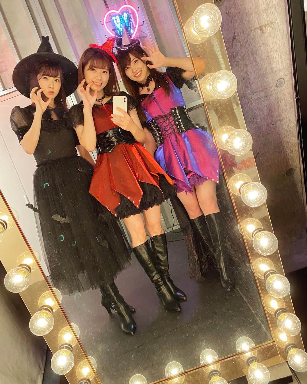 清水麻璃亜のインスタグラム：「👻👻👻」