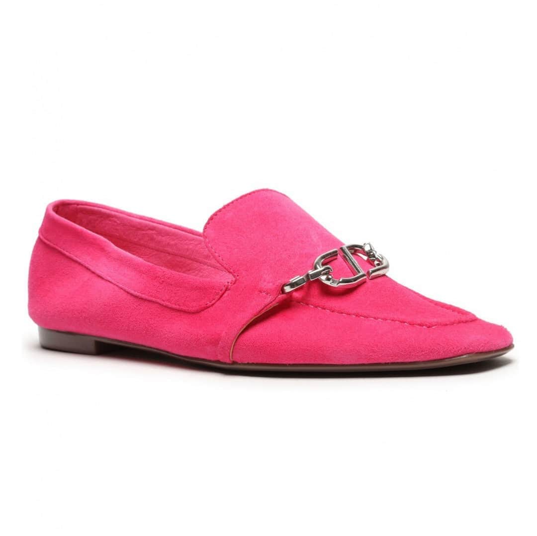 Schutzのインスタグラム：「SHOE CRUSH - SCHUTZ PINK LOAFER ❤️ #newin」