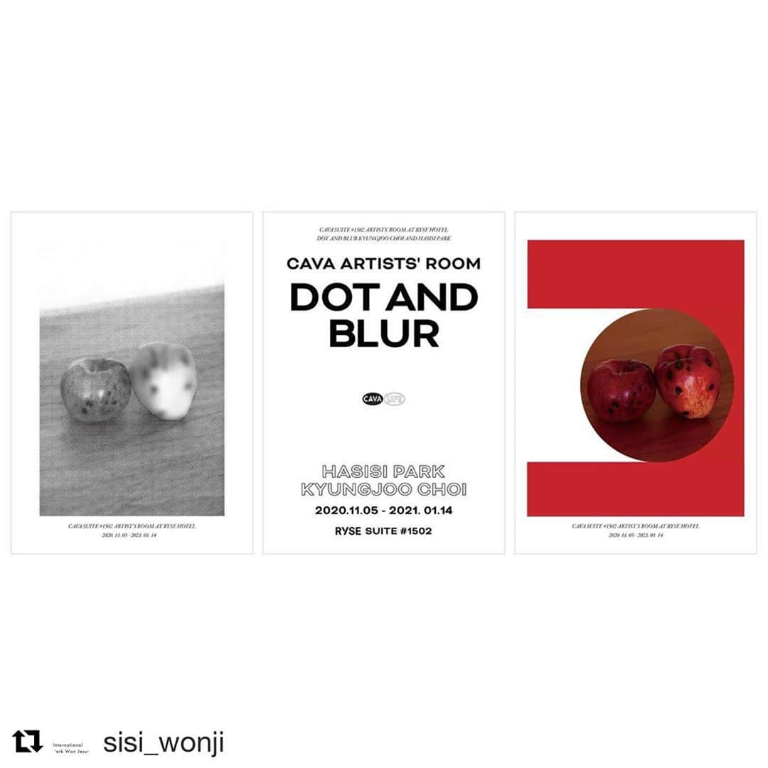 ポン・テギュさんのインスタグラム写真 - (ポン・テギュInstagram)「#Repost @sisi_wonji with @get_repost ・・・ 전시 합니다! : ) 춤추러 오세요!  CAVA LIFE x RYSE HOTEL   ARTISTS’ ROOM 아티스트의 방   dot & blur 도트와 블러  by 최경주 x 하시시박 - 일정  2020.11.05 - 2021.01.14 장소  라이즈 호텔 카바 스위트 1502호  관람일시  매주 목요일 2-7 PM - 오프닝 리셉션  2020.11.05 목요일 6-10PM @라이즈 호텔 (서울시 마포구 양화로 130) 카바 스위트 1502호 & 사이드 노트 클럽  DJ Lionclad, Yeong Die   카바 라이프와 라이즈 호텔의 협업 프로젝트인 ‘ARTISTS’ ROOM - 아티스트의 방’이 두번째 시리즈를 맞아 판화가 최경주와 사진가 하시시박과 함께 합니다. 1502호에 위치한 CAVA SUITE 카바 스위트에서 열리는 두 작가의 2인전은 <도트와 블러 dot & blur>라는 타이틀로 2020년 11월 5일부터 2021년 1월 14일까지 선보여질 예정입니다.   두 작가는 서로의 유년기와 근래에 대하여 주고받은 대화, 이를 통해 나눠갖게 된 기억들을 토대로 각자의 작업을 수행하고 함께 펼쳐내는데 그 결과들은 1502호 곳곳에 작은 단서처럼 남겨집니다. 둘은 필터의 방식이기도 한 도트와 블러 기법이 기억이 작동하는 방식과 유사하다는 점에서 착안하여, 선명하거나 안개처럼 흐릿한 왜곡의 폭 안에서 각자 혹은 서로 중첩이 되는 지점들에 대해 사진, 카페트, 담요, 화병, 쿠션, 조명 등의 매체를 통해 이야기합니다.  11월 5일 목요일 카바 스위트 1502호와 사이드 노트 클럽에서 진행되는 오프닝 파티에는 비트 메이커이자 프로듀서인 Lionclad와 최근 앨범 Threshold Value를 발매한 Yeong Die가 함께 합니다.  - CAVA LIFE x RYSE HOTEL 'ARTISTS" ROOM - 아티스트의 방' 소개   라이즈 호텔(RYSE HOTEL)과 아트 커머스 브랜드 카바 라이프(CAVA LIFE)가 1년간 함께하는 ‘ARTISTS’ ROOM - 아티스트의 방' 시리즈는 작가들의 세계관으로 가득 채운 공간에 머무는 특별한 경험을 위해 마련된 프로젝트이며, 숙박 예약이 가능합니다.  매주 목요일 오후 2시부터 열리는 오픈 데이에는 자유로운 관람 및 전시 작품 구매를 할 수 있습니다.   관람 문의 : 카바 라이프 instagram.com/cava.life DM / info@ca-va.life  숙박 문의 : 라이즈 호텔 02-330-7700 / info@rysehotel.com」10月31日 21時07分 - taegyu_bong