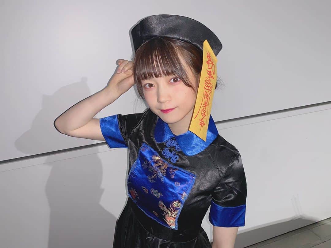 のインスタグラム：「キョンシーになりました😛 #ハロウィンコスプレ #キョンシー」
