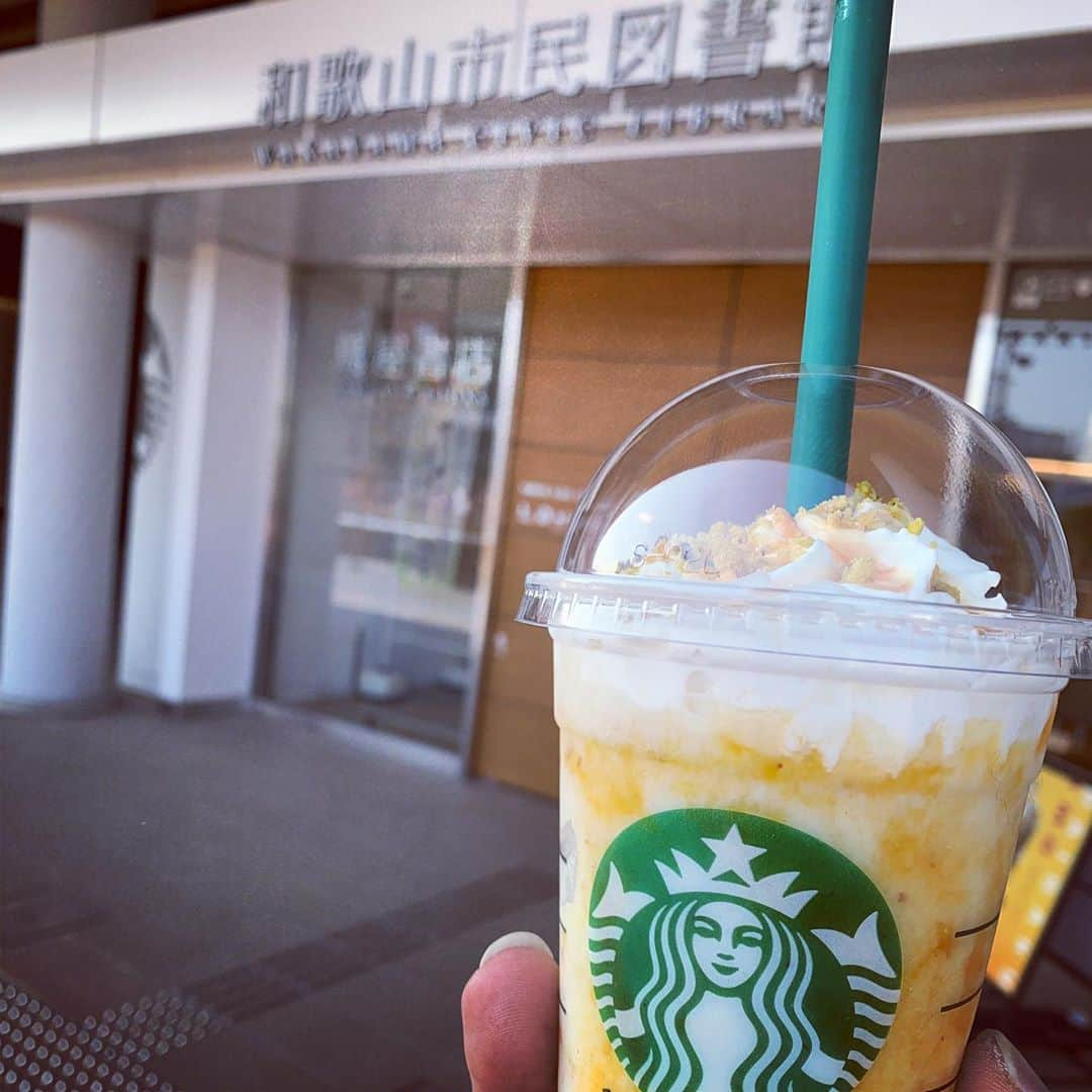 HIROさんのインスタグラム写真 - (HIROInstagram)「久しぶりのフラペチーノ☺️☺️☺️ #新作 #フラペチーノ #スターバックス #美味い #キーノ和歌山 #和歌山市 #芋」10月31日 21時14分 - hiro19770420