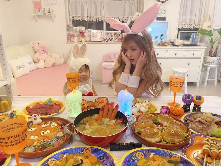 松田聖菜さんのインスタグラム写真 - (松田聖菜Instagram)「今年はbunny同士でハピハロ🎃🍳♡  蘭愛さんマジでカメラみない📸ちゅ」10月31日 21時11分 - seinaaa_0318