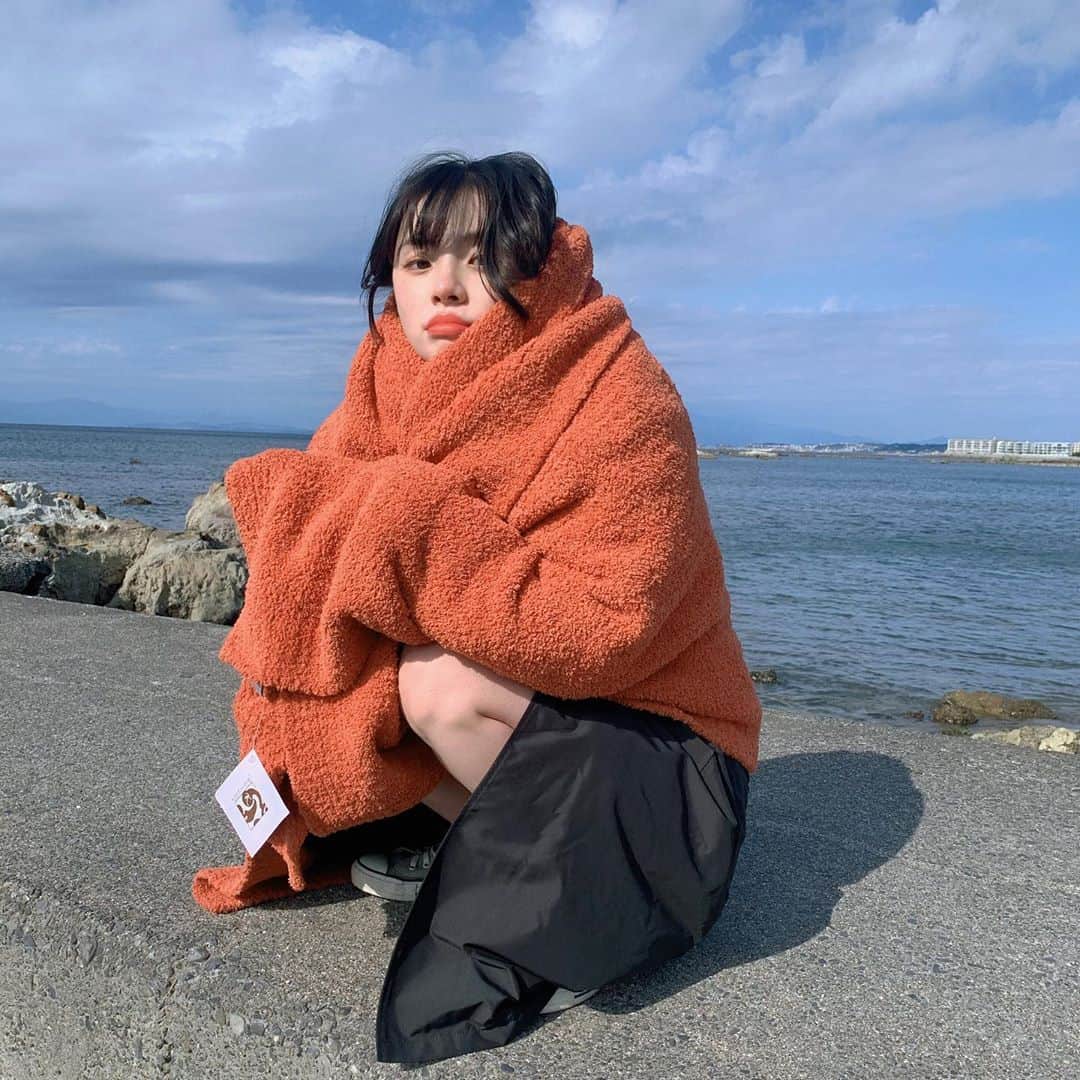 るうこさんのインスタグラム写真 - (るうこInstagram)「楽しかった撮影 今年初めてかな 海に行ったの  ☀️」10月31日 21時22分 - rororuko