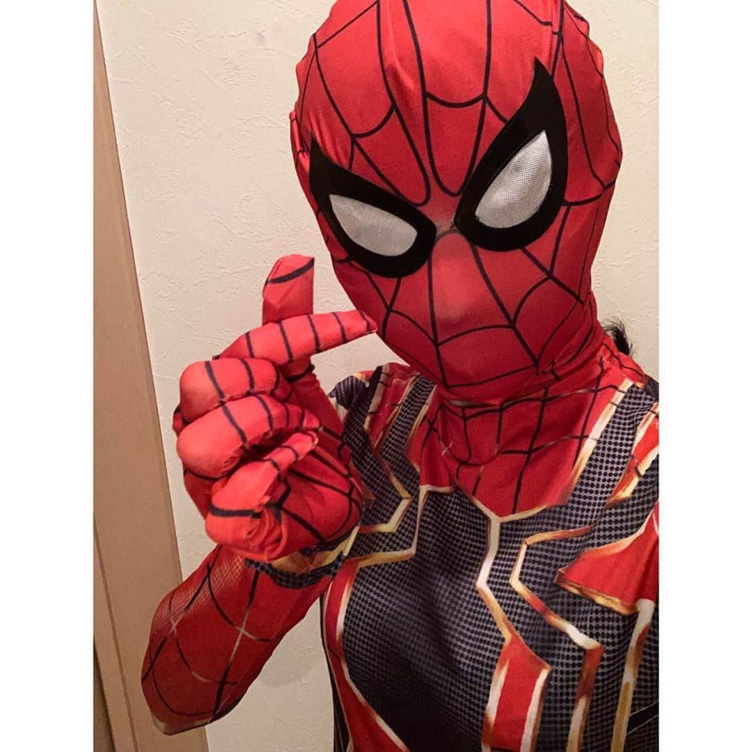 BEYOOOOONDSさんのインスタグラム写真 - (BEYOOOOONDSInstagram)「ハッピーハロウィン🎃  親愛なる隣人、 スパイダーマン（島倉りか）です🕷🕸  スパイダーマン大好きいいいいい！！！！！！！！！！！  BEYOOOOONDS Hello! Project 2020 〜The Ballad 福岡公演ありがとうございました🕷🕸  楽しかったです！  #BEYOOOOONDS#島倉りか #スパイダーマン#ピーターパーカー#アベンジャーズインフィニティウォー#トムホランド#アイアンスパイダー#Spiderman#PeterParker #ハロウィン #ピーターパーカーしか勝たん」10月31日 21時25分 - beyooooonds_official