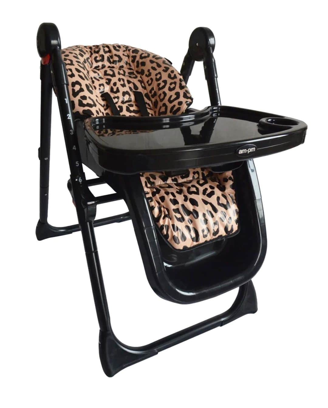 クリスティーナ・ミリアンさんのインスタグラム写真 - (クリスティーナ・ミリアンInstagram)「My Leopard AM:PM Highchair is BACK IN STOCK! 📡 so glad you all love this one as much as I do! Get your hands on one now @yourbabiieofficial or click link in my bio!」10月31日 21時38分 - christinamilian