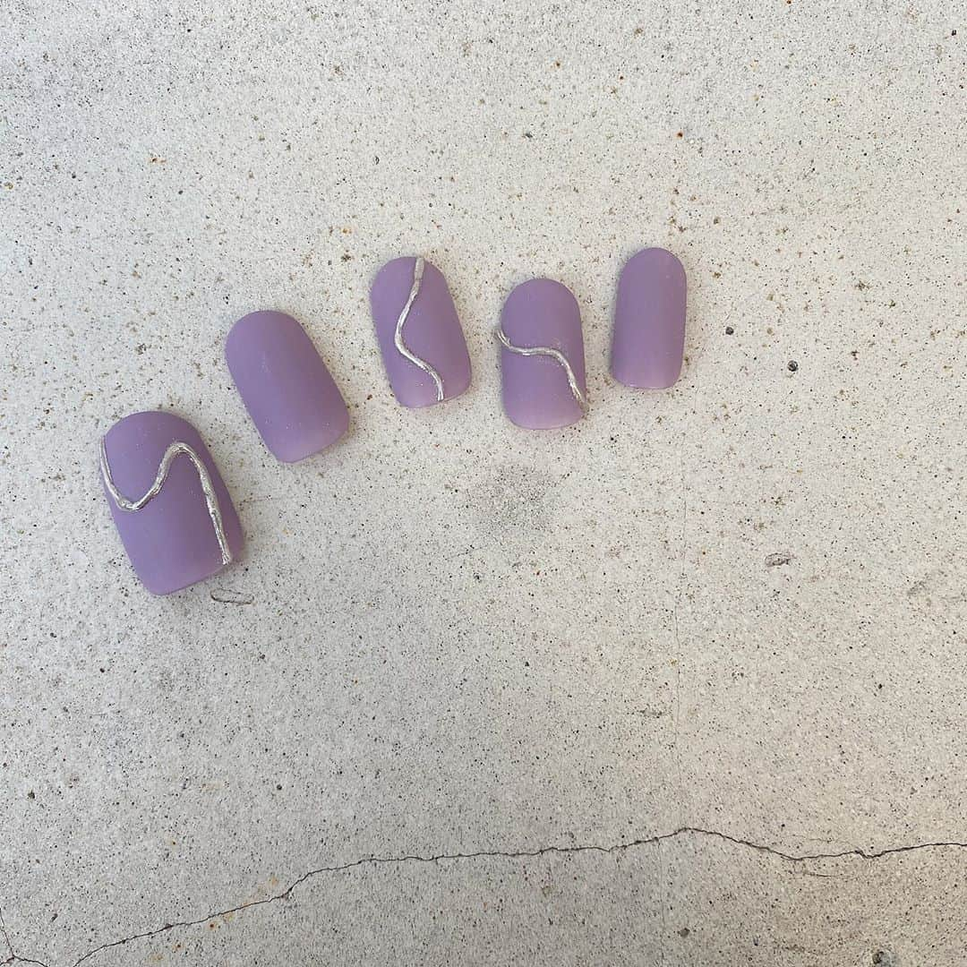 Kana Kobayashiさんのインスタグラム写真 - (Kana KobayashiInstagram)「#ネイル #ぷくぷく #purple #nails #Anela #日本橋」10月31日 21時40分 - anela_kana