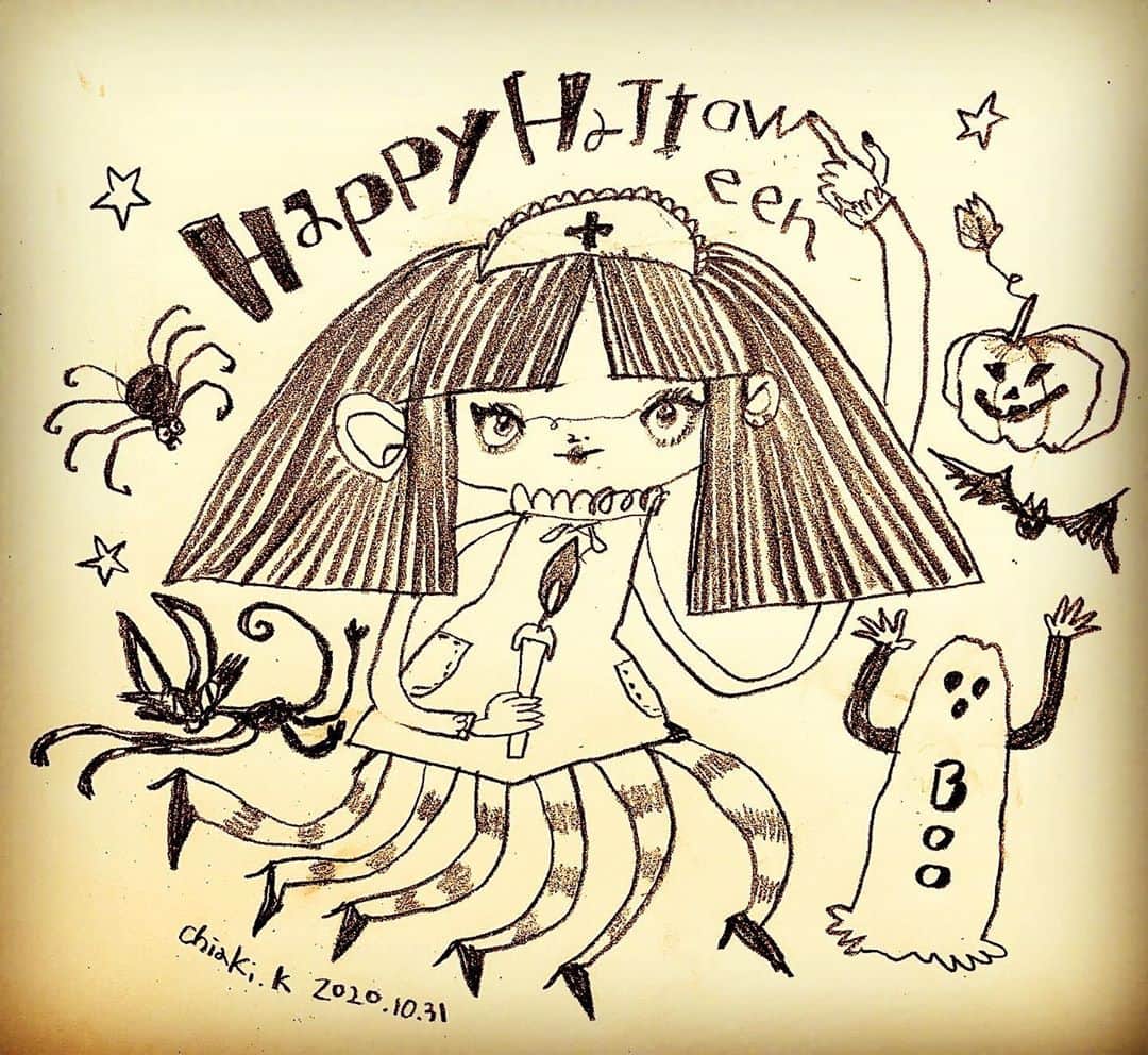 チアキコハラのインスタグラム：「👻happy Halloween🎃 なんだかんだでもう10月31日🦇 . #happyhalloween  #trickortreat 🎃🍭🍬 #ハッピーハロウィン  #drawing #art #pencil #鉛筆画  #artist👩‍🎨　#monster」