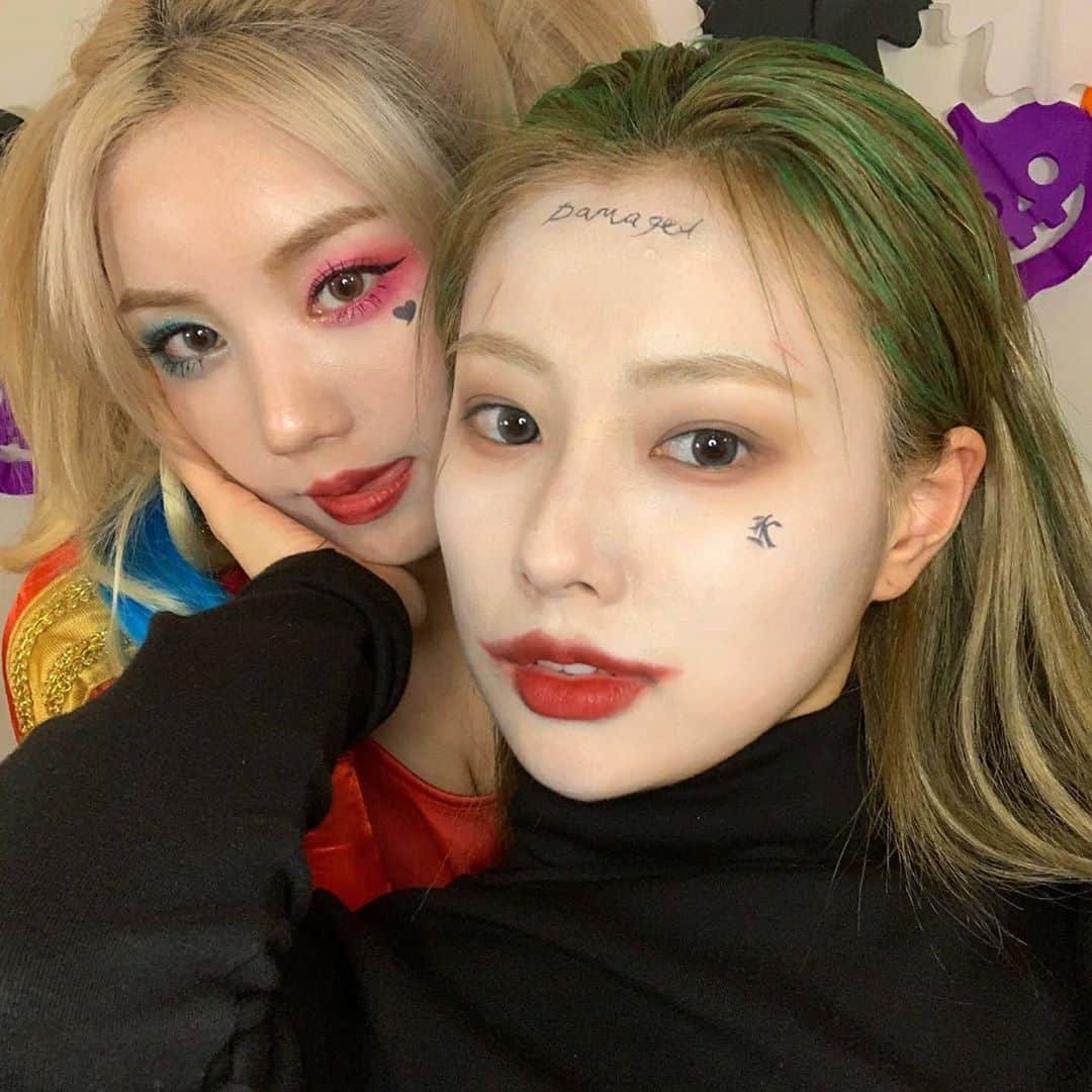 IZ*ONEさんのインスタグラム写真 - (IZ*ONEInstagram)「Happy halloween  With 할리퀸🍭  Happy halloween  With harlequin🍭  #혜원 #ヘウォン #IZONE #아이즈원 #アイズワン」10月31日 21時56分 - official_izone