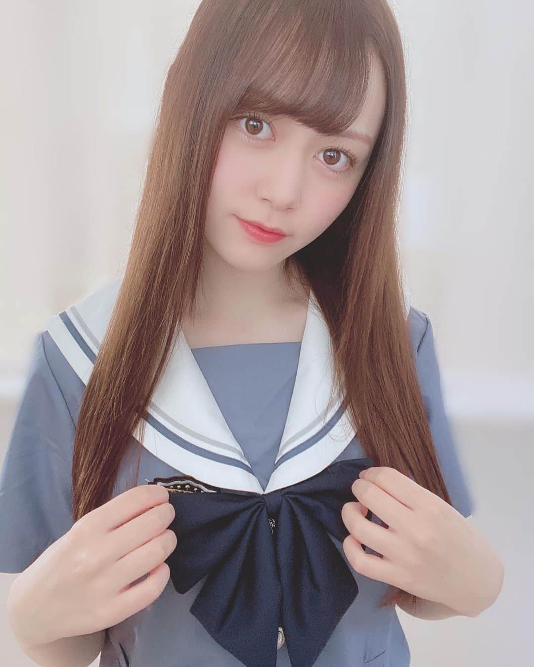 大川莉央のインスタグラム：「ハッピーハロウィン🎃💀﻿ 1年半ぶりに制服着たらつよい気持ちになれました✨﻿ JK最強✨  #ハロウィン #コスプレ #女子高生 #セーラー服 #セーフ 😣」