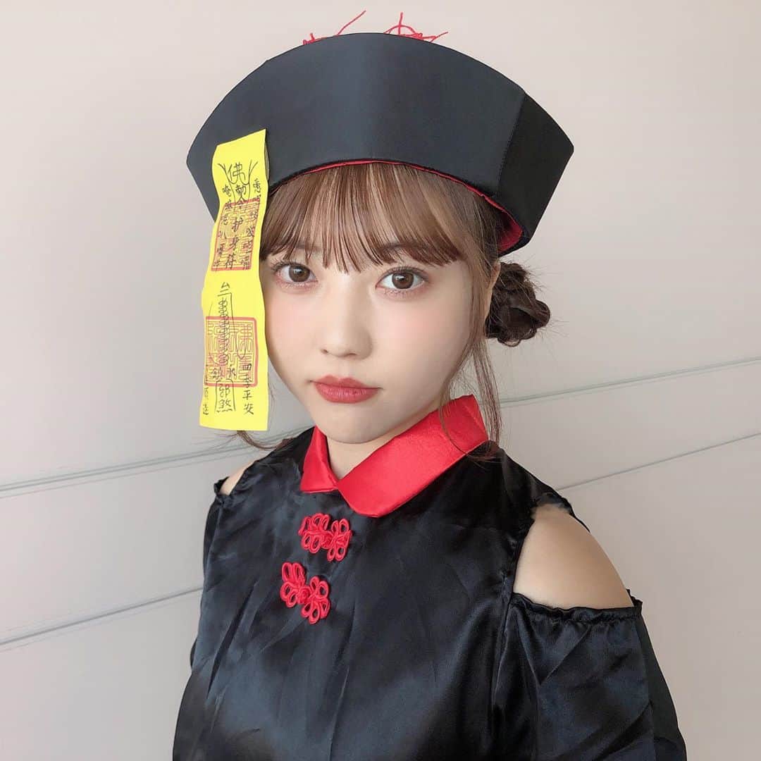のインスタグラム：「Happy Halloween🎃 . . . キョンシーになったよ！」