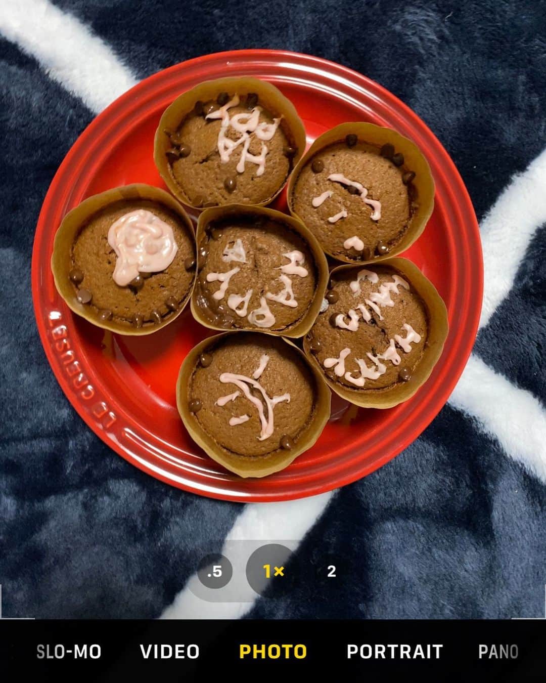 渡辺優奈さんのインスタグラム写真 - (渡辺優奈Instagram)「字が書けてるようで書けてない。  Happy Halloween 👻」10月31日 22時06分 - una__0106_