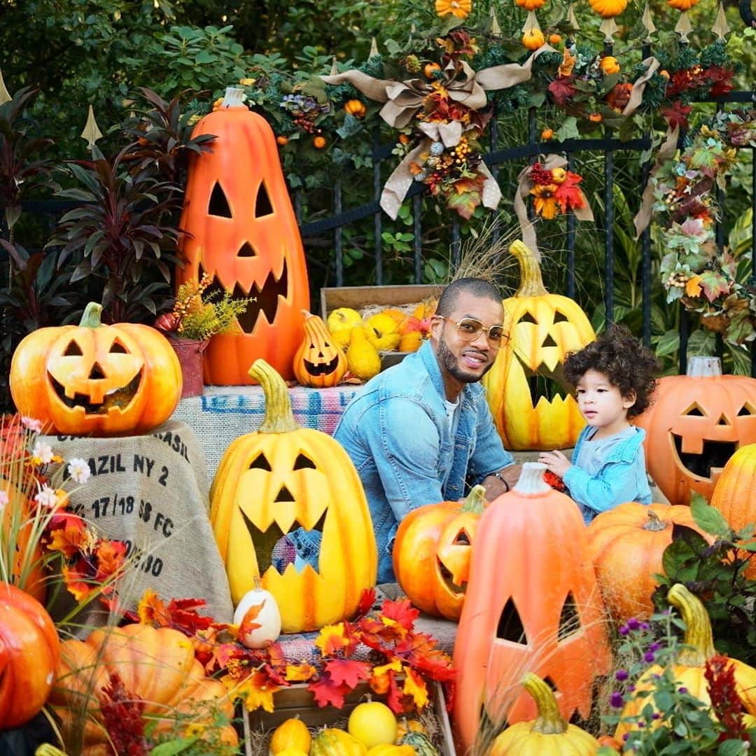 カルフィン・ヨン・ア・ピンのインスタグラム：「Happy Halloween y’all」