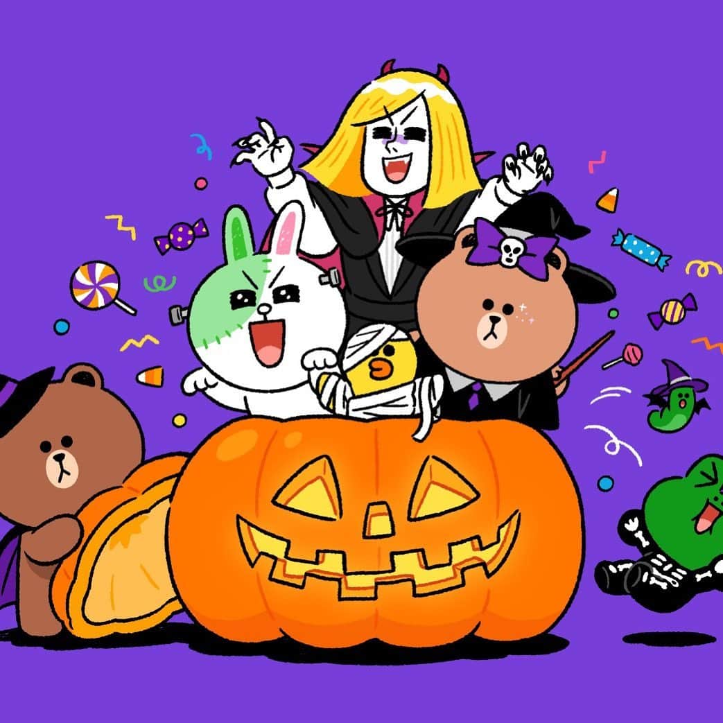 LINE FRIENDS_JPさんのインスタグラム写真 - (LINE FRIENDS_JPInstagram)「ドキドキ！かぼちゃの中身は？ 🎃 ブラウンもビックリ！！ ⠀ #ハロウィン #サプライズ #ブラウン #コニー #サリー #チョコ #ジェームズ #エドワード #レナード #LINEFRIENDS」10月31日 22時08分 - linefriends_jp