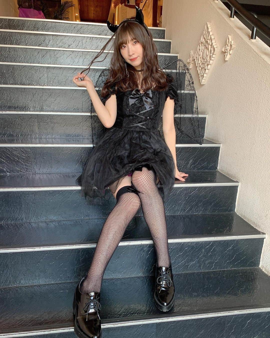 岩佐美咲のインスタグラム：「ハロウィン！！！　　　　　　　　　　 　　　　　　　　　　　　　　　　　 #ハロウィン #ハッピーハロウィン #コスプレ #仮装 #halloween #happyhalloween #cosplay」