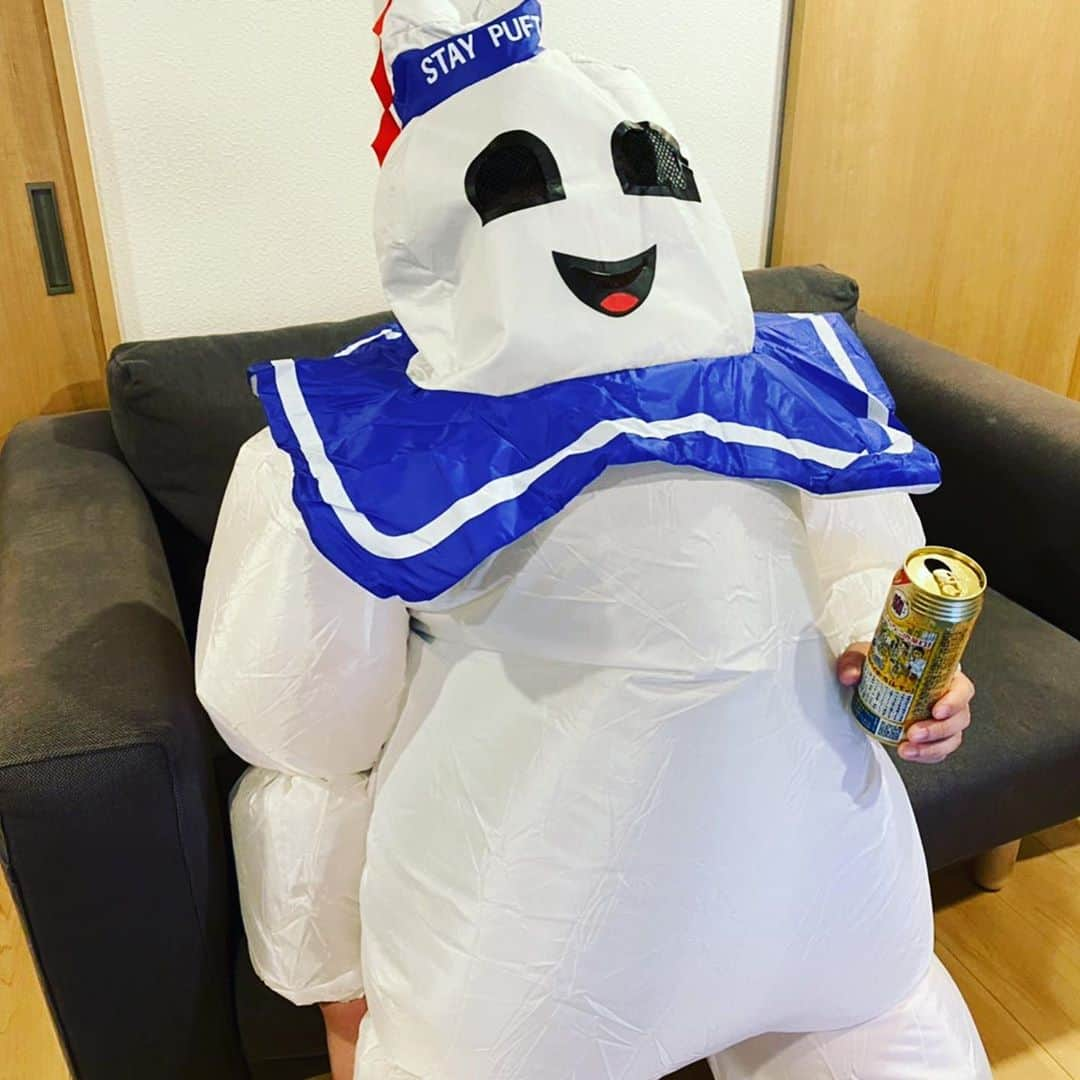 岩野亨のインスタグラム：「は？  #ハロウィン #howlbequiet #ファンクラブ #配信 #ハウルビーアパートメント」