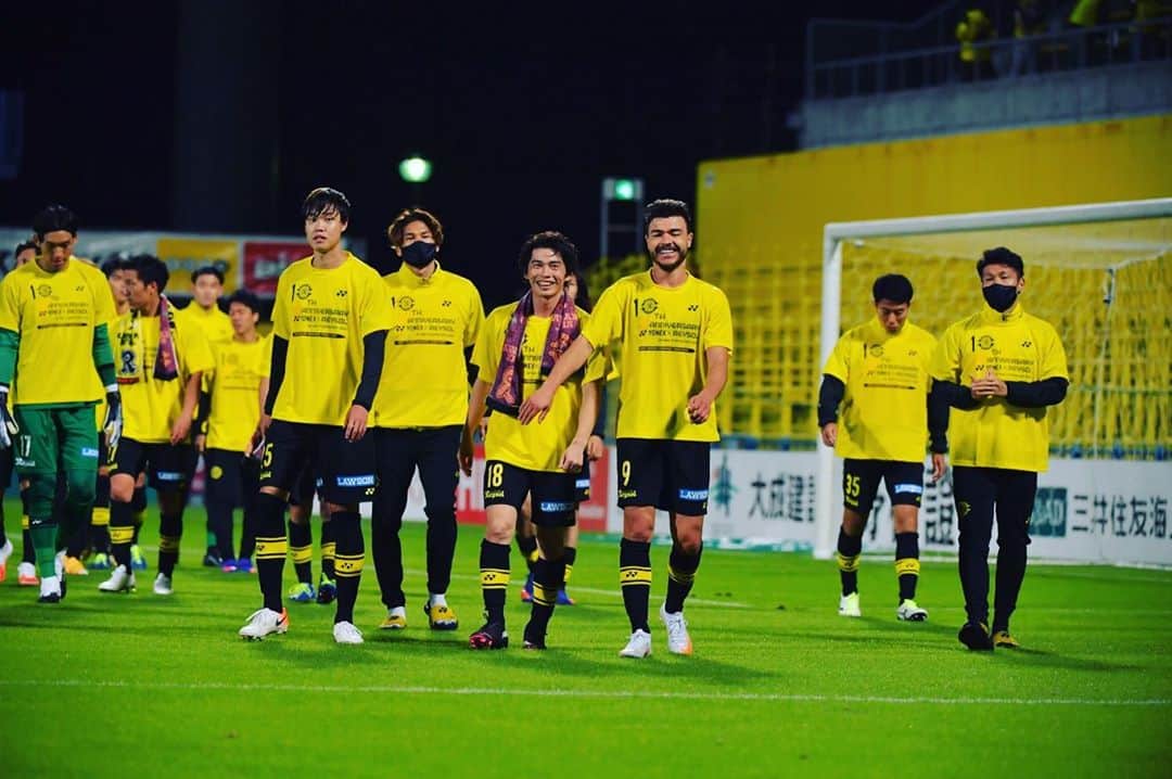 瀬川祐輔のインスタグラム：「. 応援ありがとうございました！  サッカーできることに感謝。 次の試合に向けて良い準備をしていきます。  新作のスパイクも履けて嬉しかった！！ いつもありがとうございます！ #サイソクアラワル  #PUMAULTRA  #PUMA #PUMAFOOTBALL @pumafootball_jp @pumajapan  30分でもかなり疲れました🤦‍♂️笑  @cristiano9oficial がずっとおめでとうって言ってくれてました😁😁 最高の仲間に囲まれてます！」