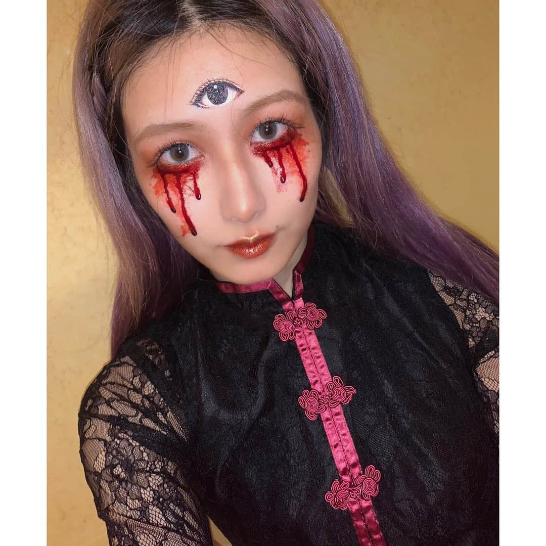 仮眠玲菜さんのインスタグラム写真 - (仮眠玲菜Instagram)「#ハロウィン  #👁」10月31日 22時18分 - amai_re_re