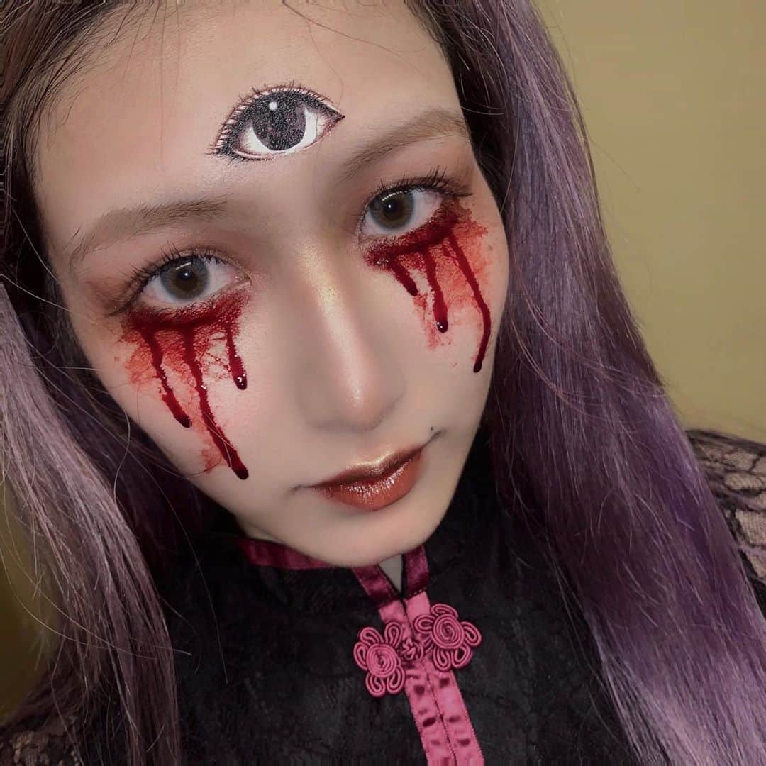 仮眠玲菜さんのインスタグラム写真 - (仮眠玲菜Instagram)「#ハロウィン  #👁」10月31日 22時18分 - amai_re_re