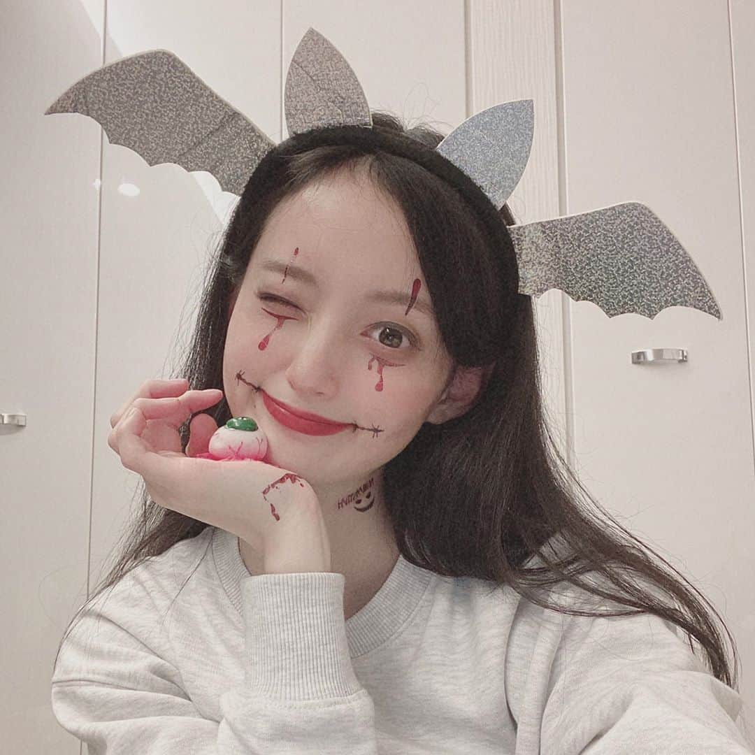 山崎美月さんのインスタグラム写真 - (山崎美月Instagram)「🎃👻✨  #はろうぃん🎃 #happyhalloween #trickortreat」10月31日 22時28分 - mitsu__0817